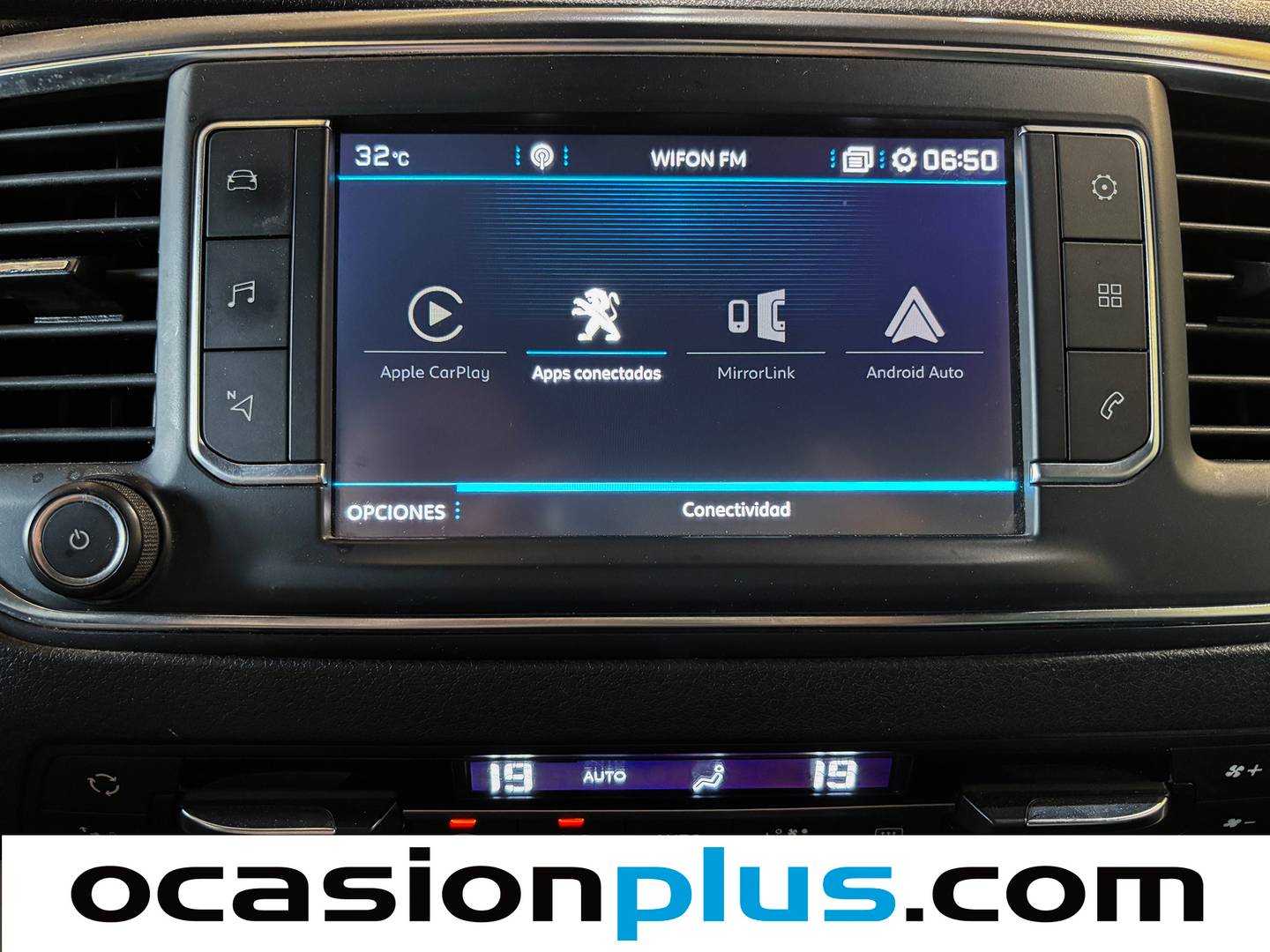 Equipamiento del Peugeot Traveller Peugeot Traveller 1.6 BlueHDi Business Long (115 CV) 5 Plazas