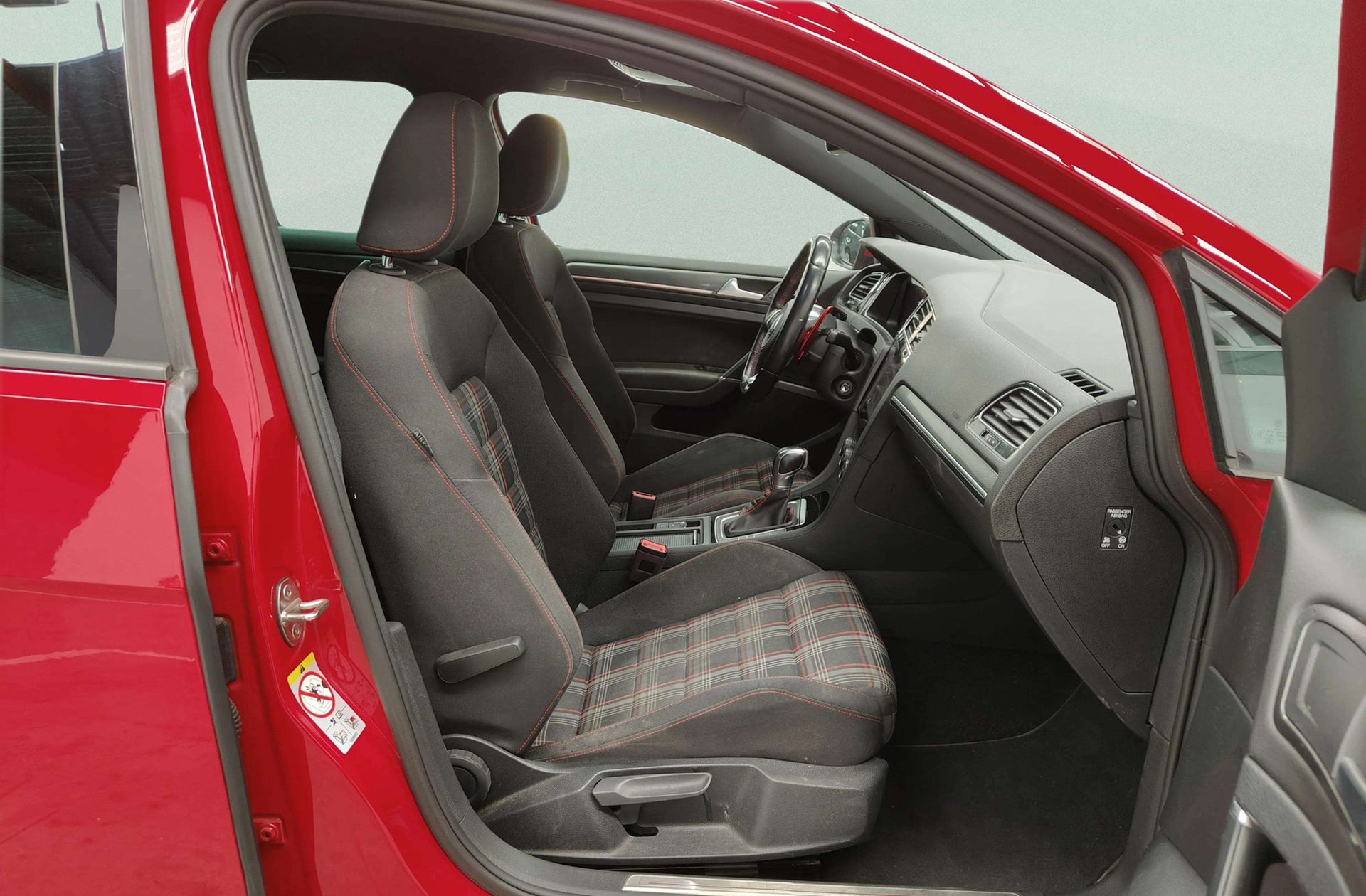 Volkswagen Golf GTI 2.0 TSI DSG - foto 22