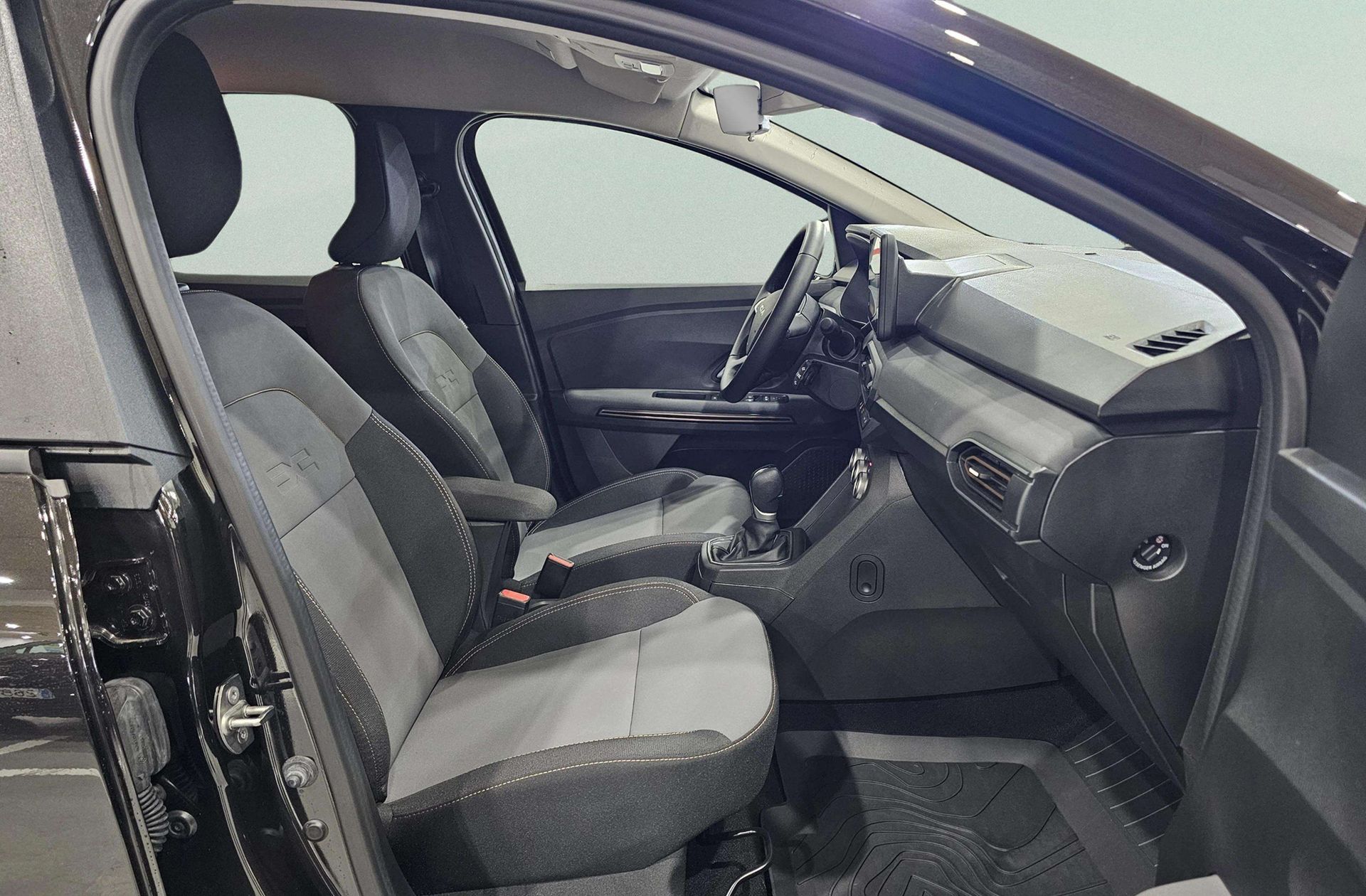 Dacia Jogger Extreme Go Hybrid - foto 19