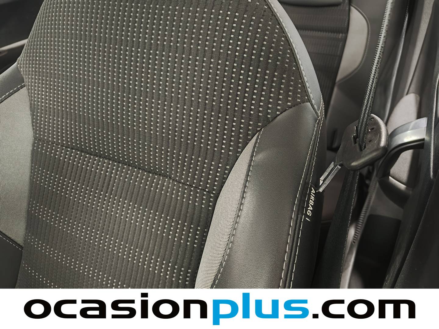 Foto Peugeot 2008 Peugeot 2008 BlueHDi 100 S&S Allure (100 CV)