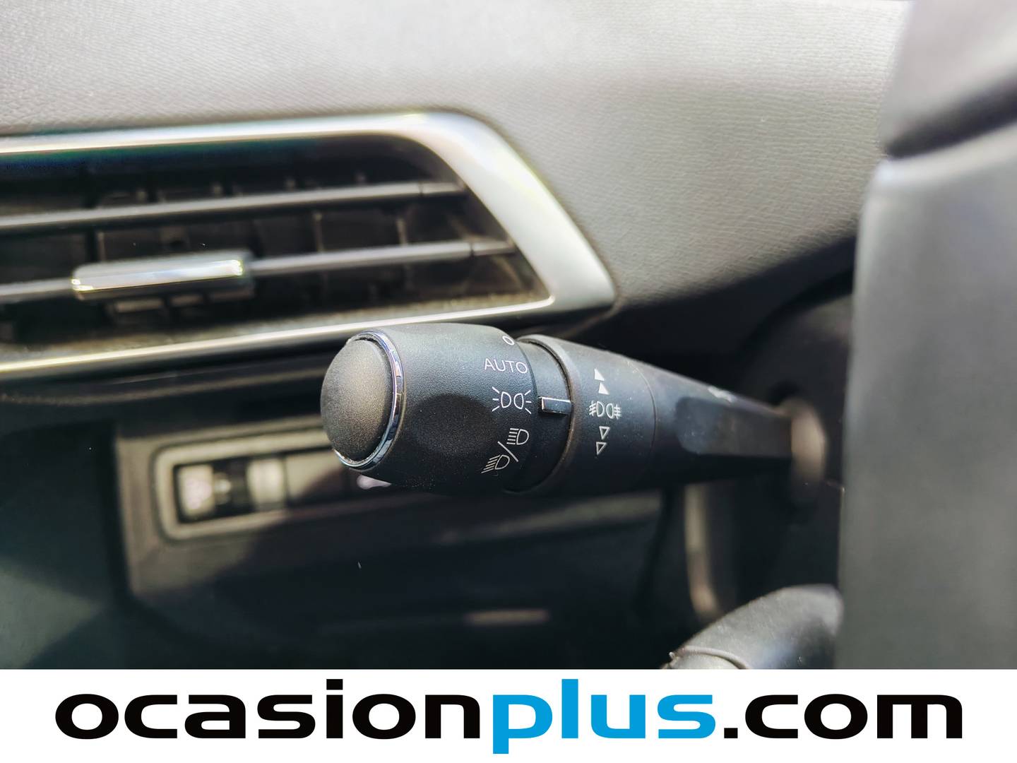 Peugeot 3008 Peugeot 3008 PureTech 130 S&S Allure (130 CV) seminuevo