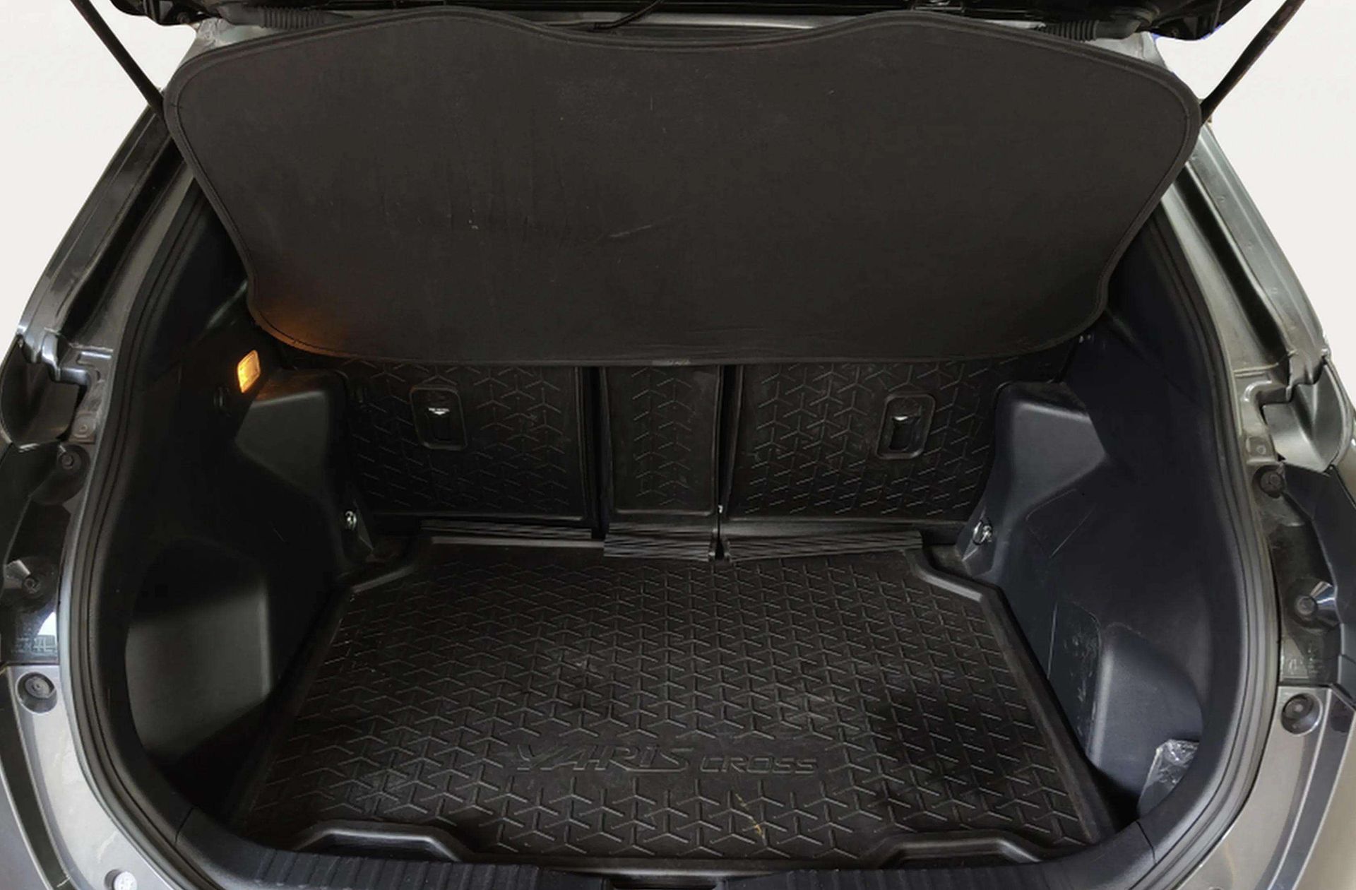 Toyota Yaris Cross 120H Adventure 4WD - foto 15