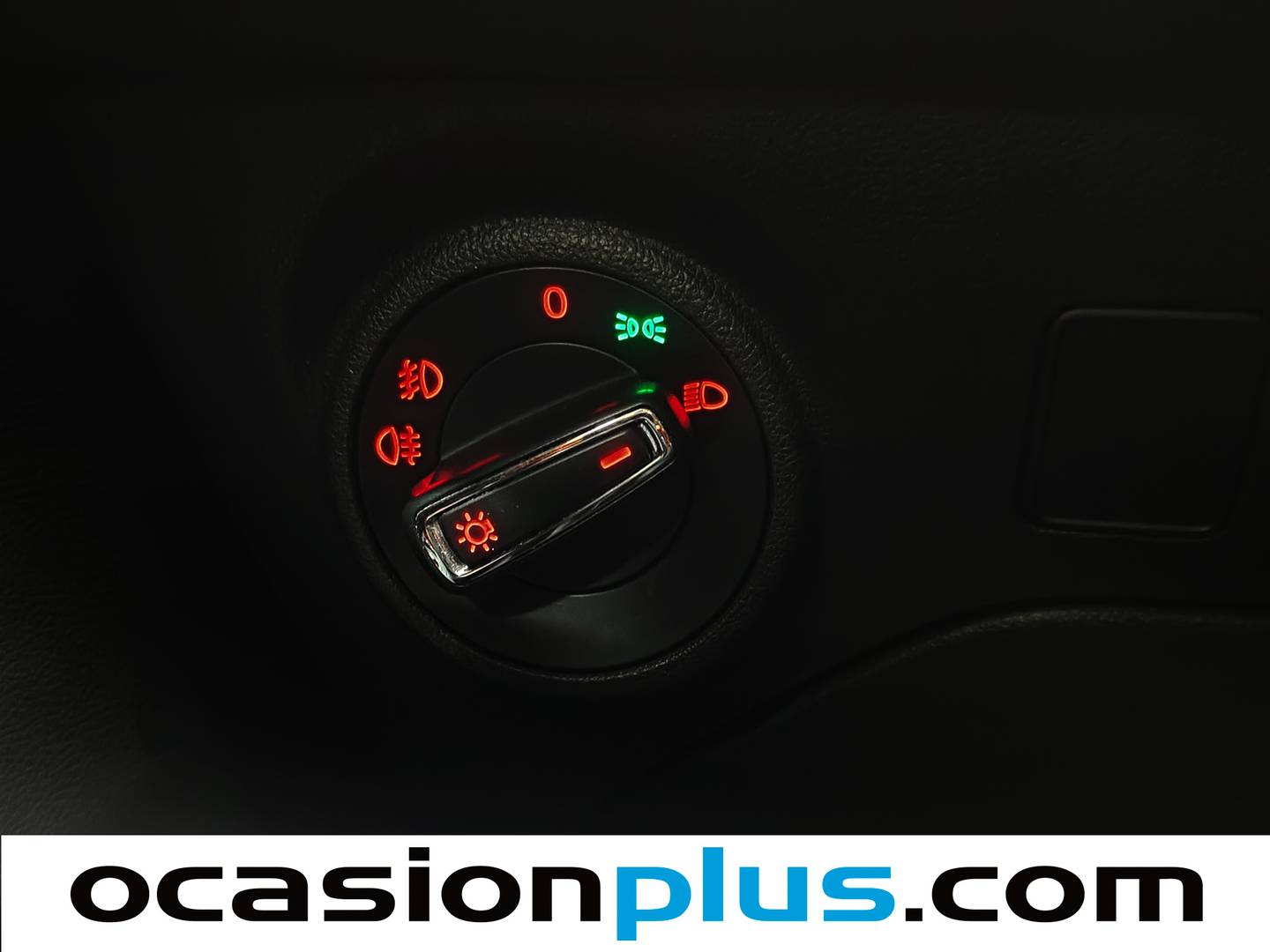 Extras del Seat León Seat León 1.6 TDI S&S Style Connect DSG-7 (110 CV)