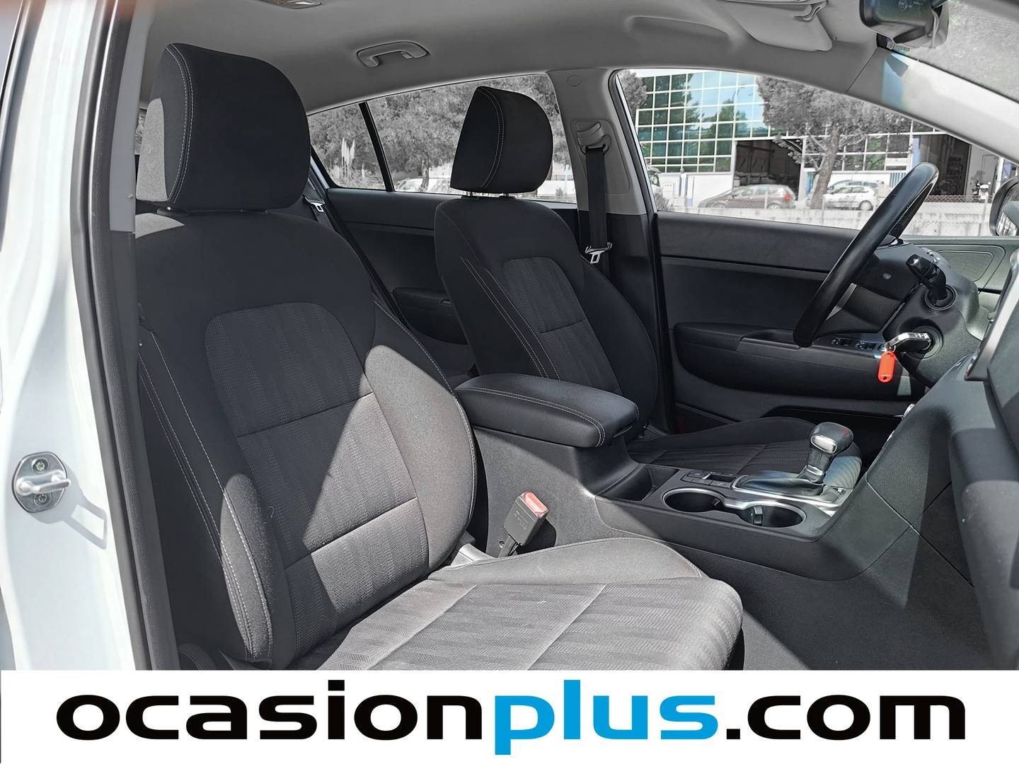 KIA Sportage KIA Sportage 1.6 MHEV Business 4x2 DCT (136 CV) automático