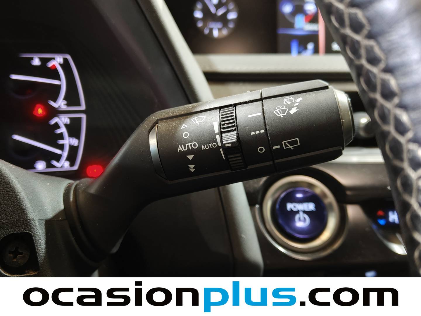 Foto Lexus UX Lexus UX 250h Business 2WD (184 CV)