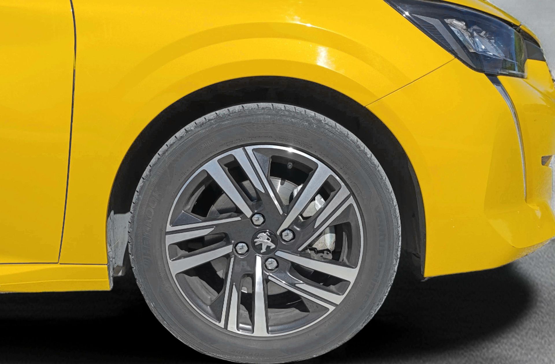 Peugeot 208 PureTech 100 Allure Pack EAT8 - foto 37