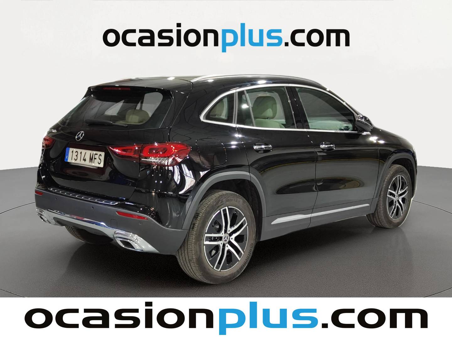 Foto trasera Mercedes GLA Mercedes GLA 250 e (218 CV) derecha