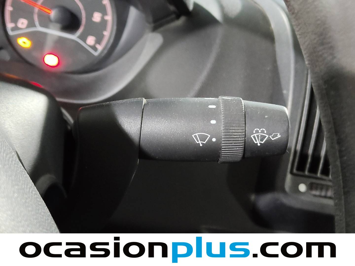 Equipamiento del Citroën Jumper Citroen Jumper BlueHDi 120 33 L2H2  (120 CV)