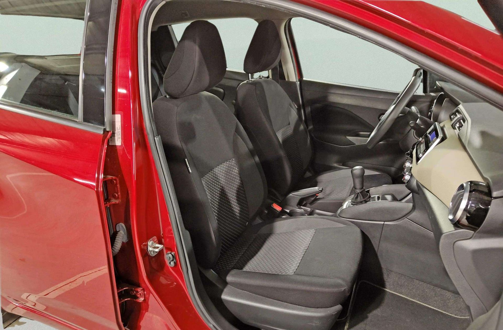 Nissan Micra 1.5 dCi Visia+ - foto 12