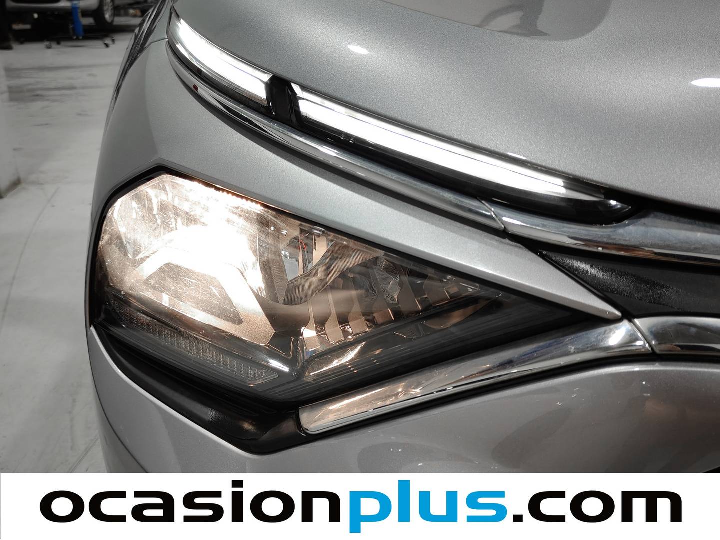 Foto Citroën C4 X Citroen C4 X PureTech 100 S&S 6v You (102 CV)