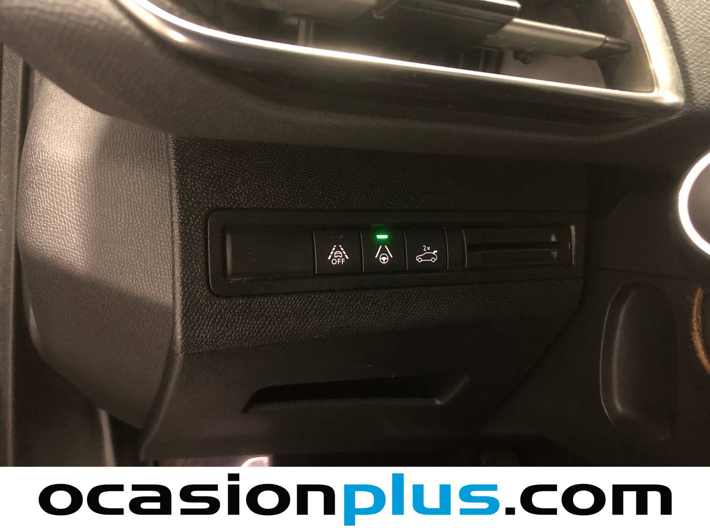 Foto Peugeot 3008 Peugeot 3008 PureTech 130 S&S GT EAT8 (130 CV)