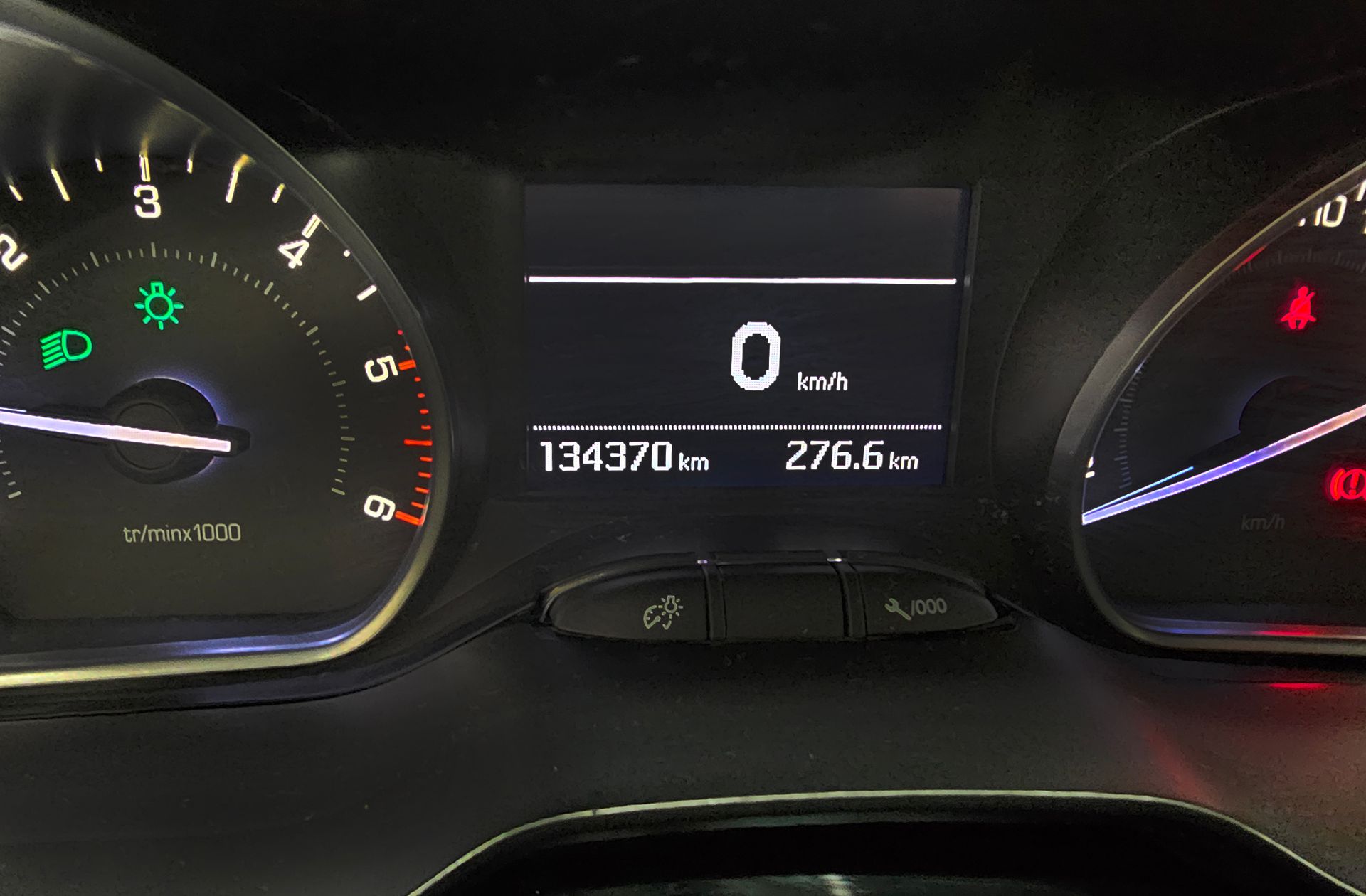 Peugeot 208 BlueHDi 100 Tech Edition - foto 10
