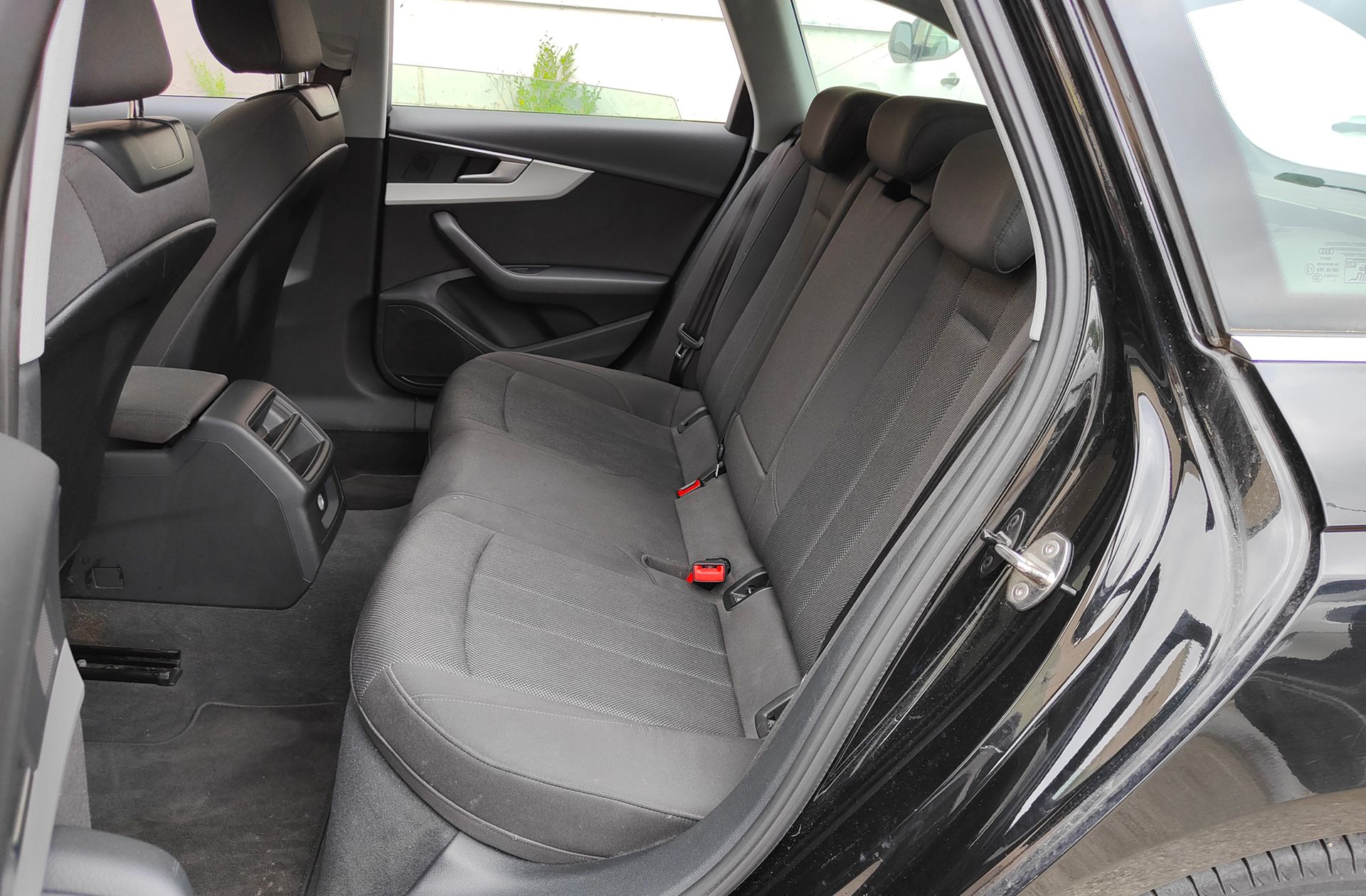 Audi A4 Avant Black Line 35 TFSI S Tronic - foto 12