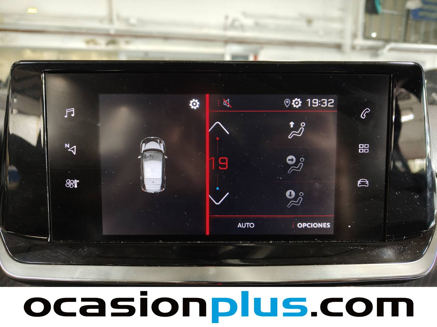 Foto Peugeot 208 Peugeot 208 PureTech 100 Allure (100 CV)