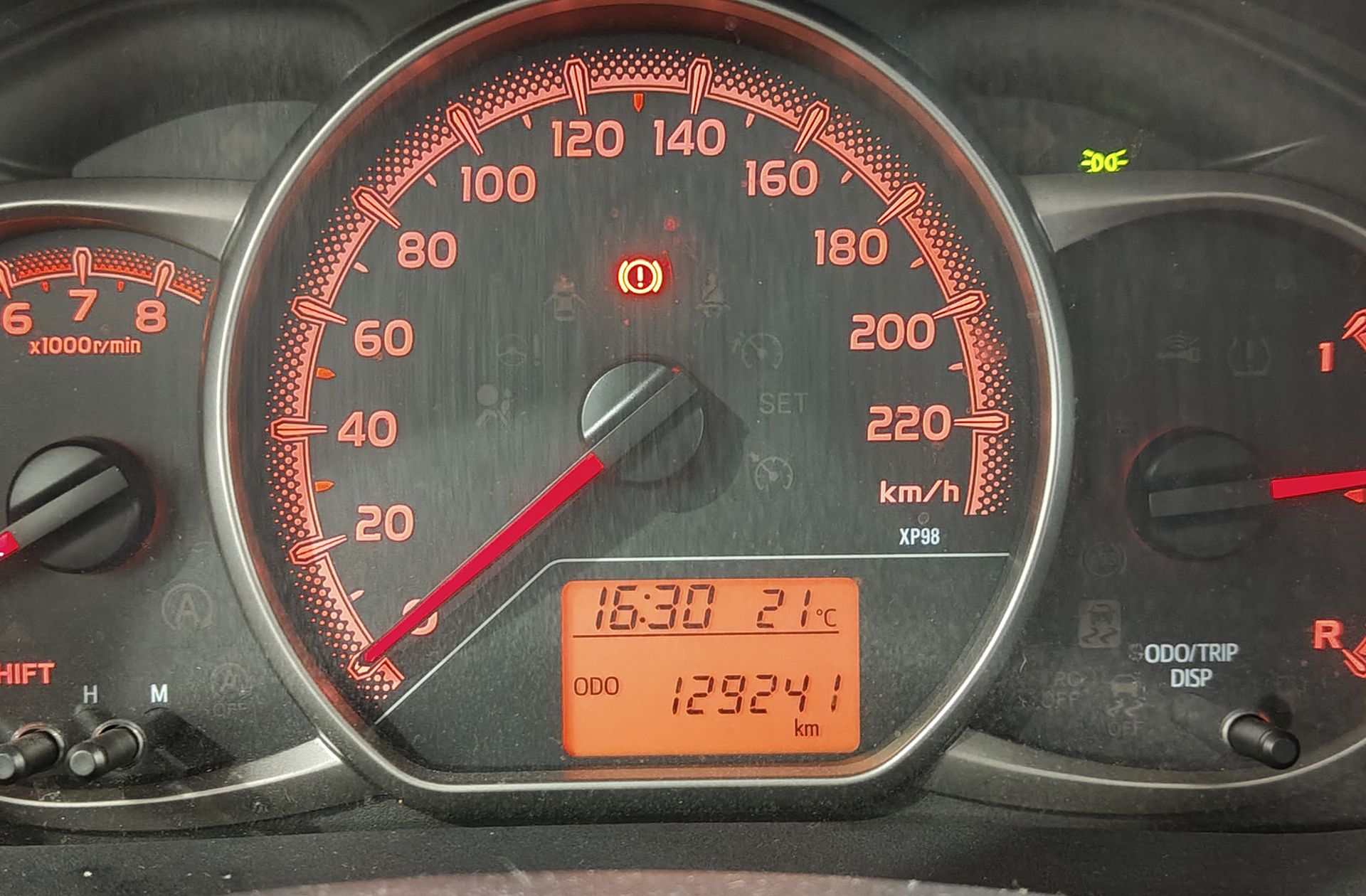 Toyota Yaris 100 Active - foto 8