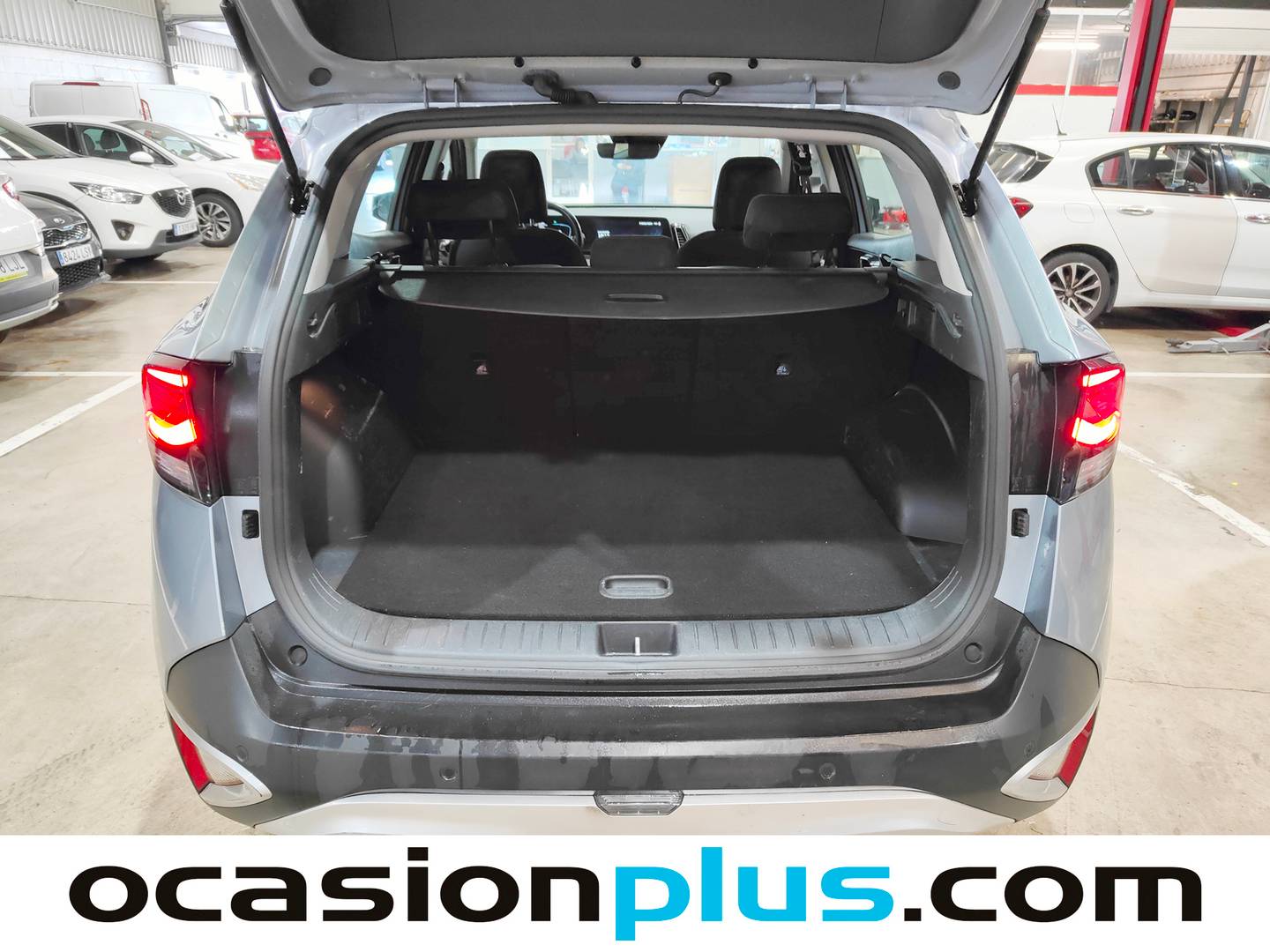 Foto KIA Sportage Kia Sportage 1.6 CRDi MHEV Business 4x2 (136 CV)