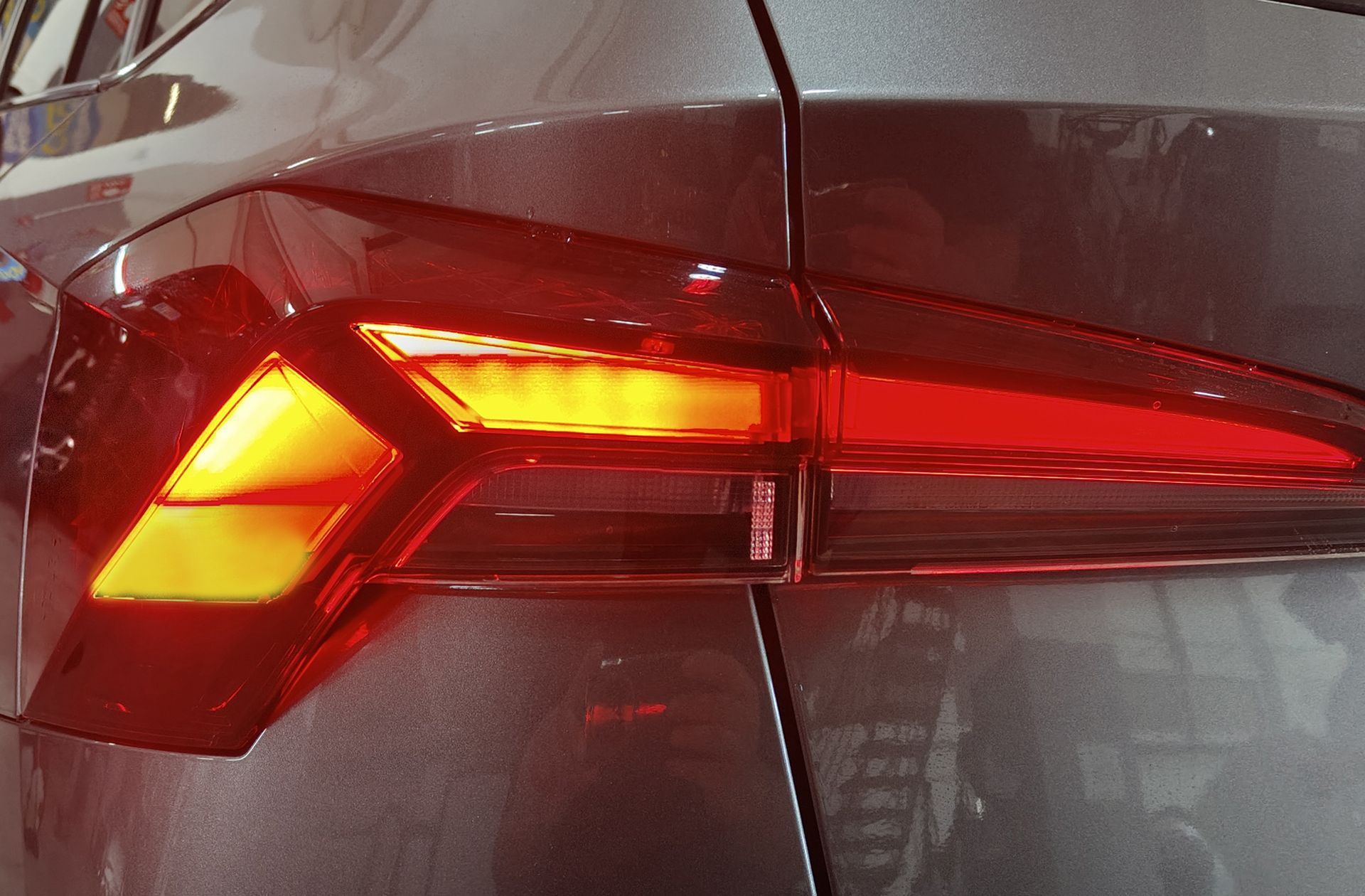 Škoda Kamiq 1.0 TSI Selection DSG - foto 16