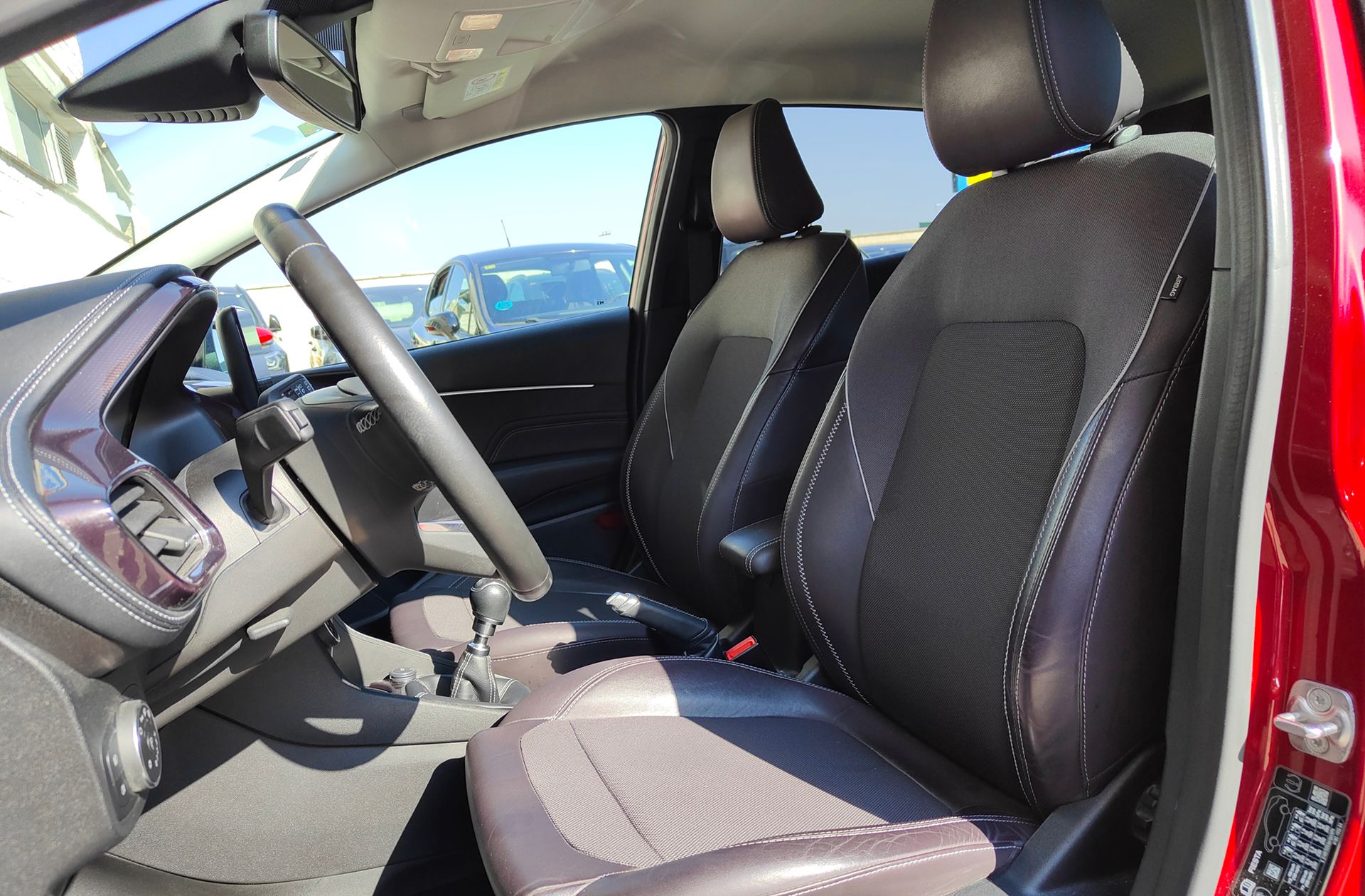Ford Fiesta 1.0 EcoBoost Vignale - foto 12