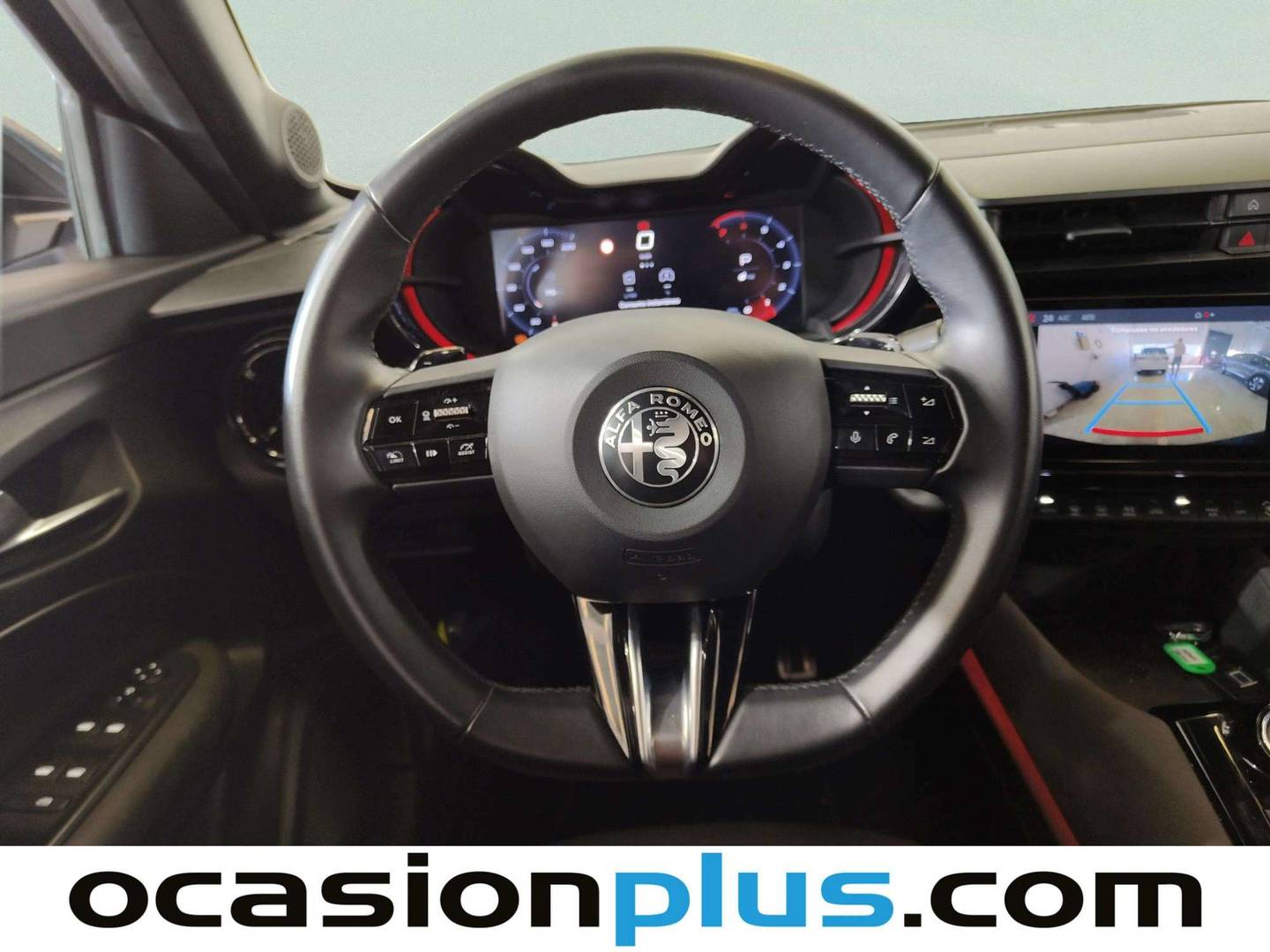 Foto Alfa Romeo Junior Alfa Romeo Junior 1.2 Ibrida Speciale Auto (136 CV)