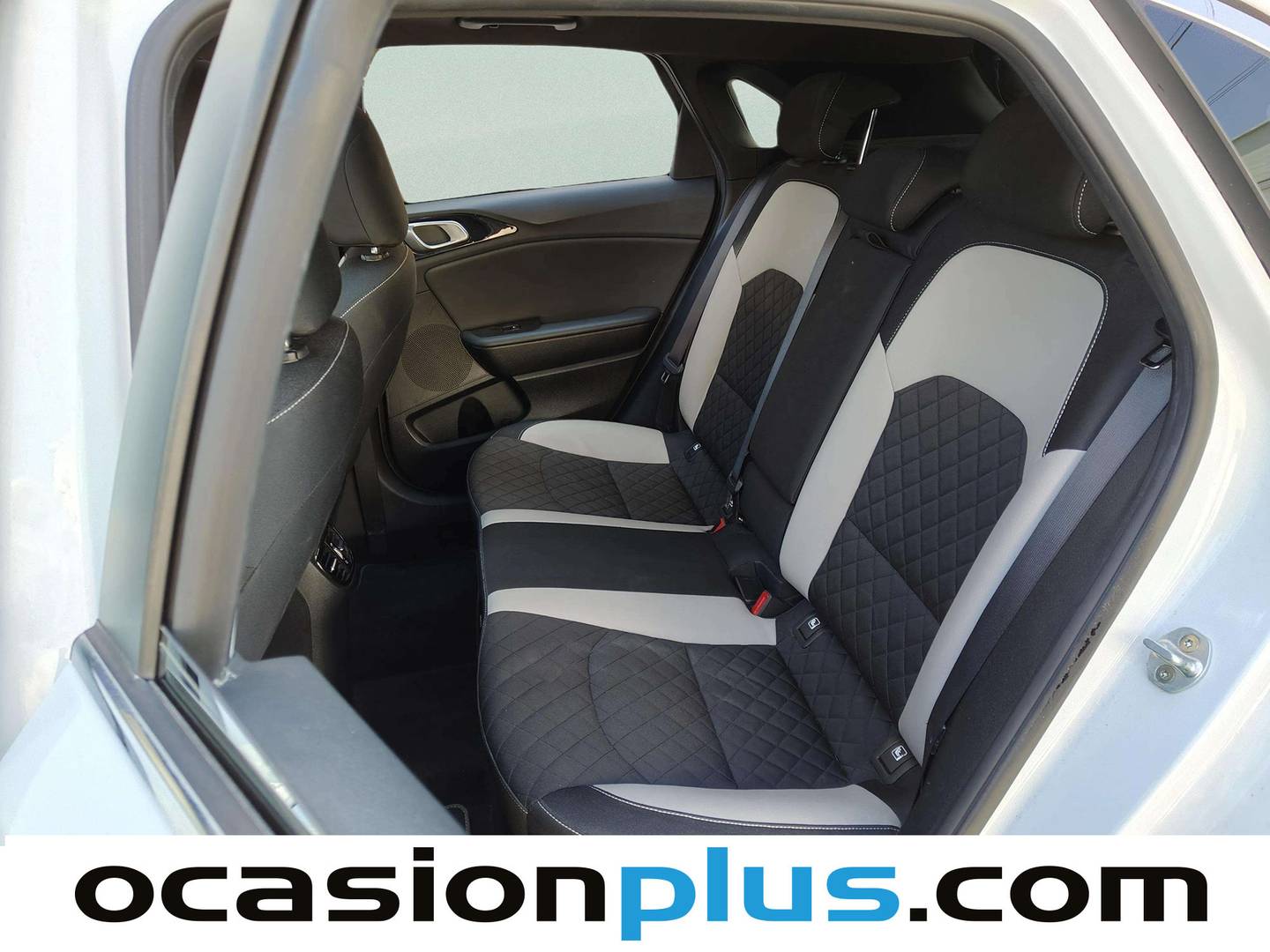Foto asientos traseros KIA Ceed KIA Ceed 1.6 CRDi  (115CV) GT Line