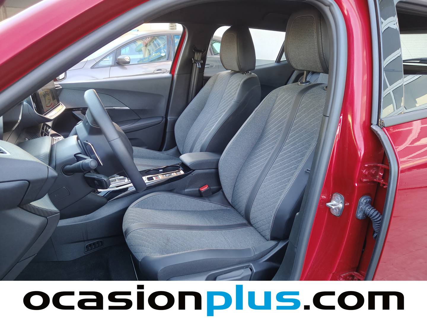 Foto Peugeot 2008 Peugeot 2008 Allure Hybrid eDCS6  (136 CV)