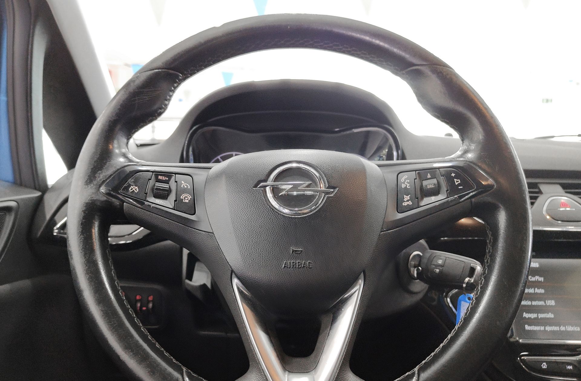 Opel Corsa 1.4 Selective - foto 25