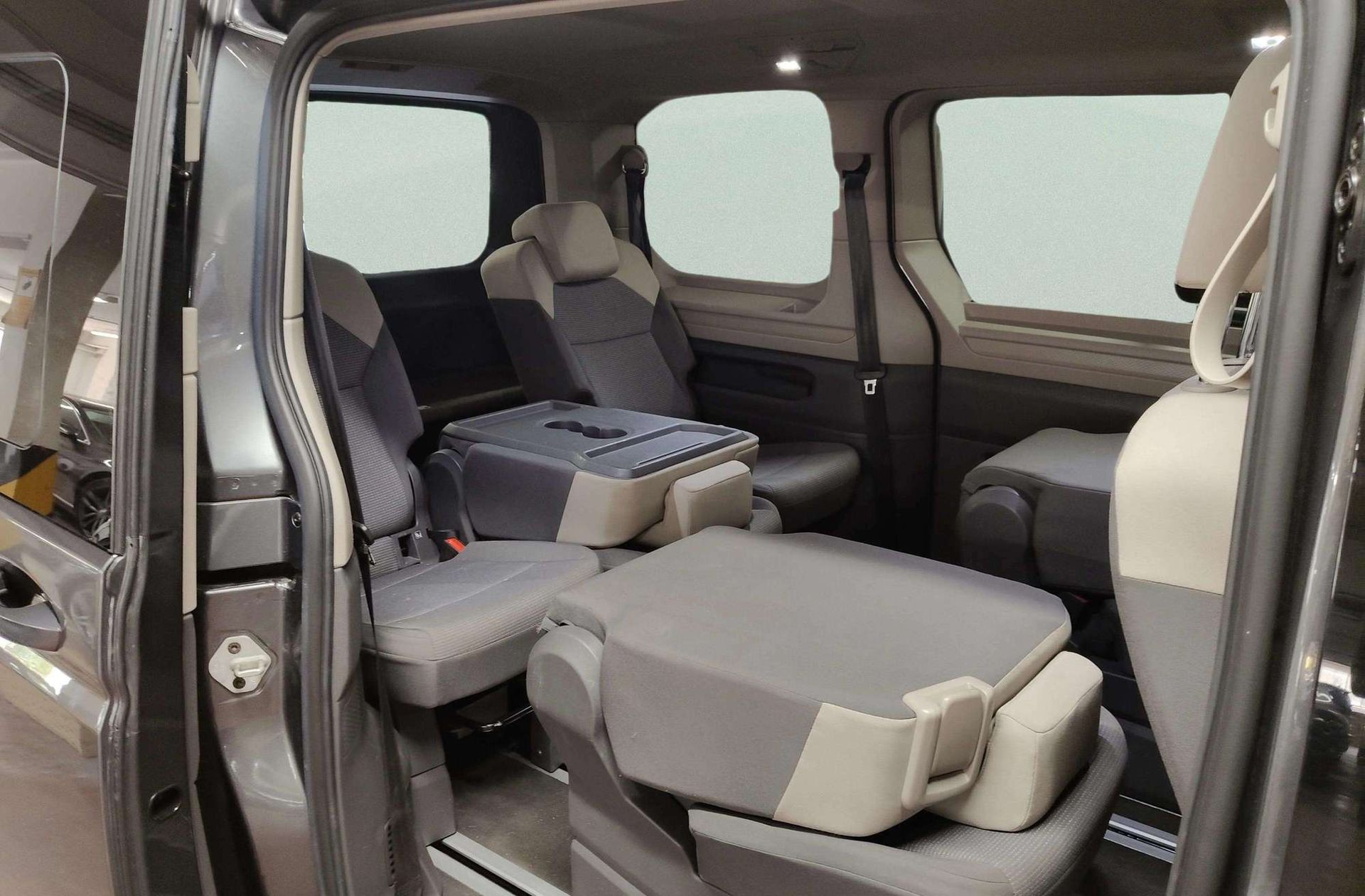 Volkswagen Multivan 1.4 TSI PHEV Batalla Corta DSG 7 plazas - foto 22