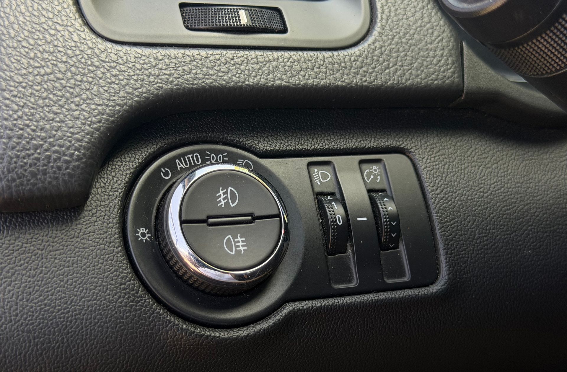 Opel Insignia 2.0 CDTI ecoFlex Selective - foto 23