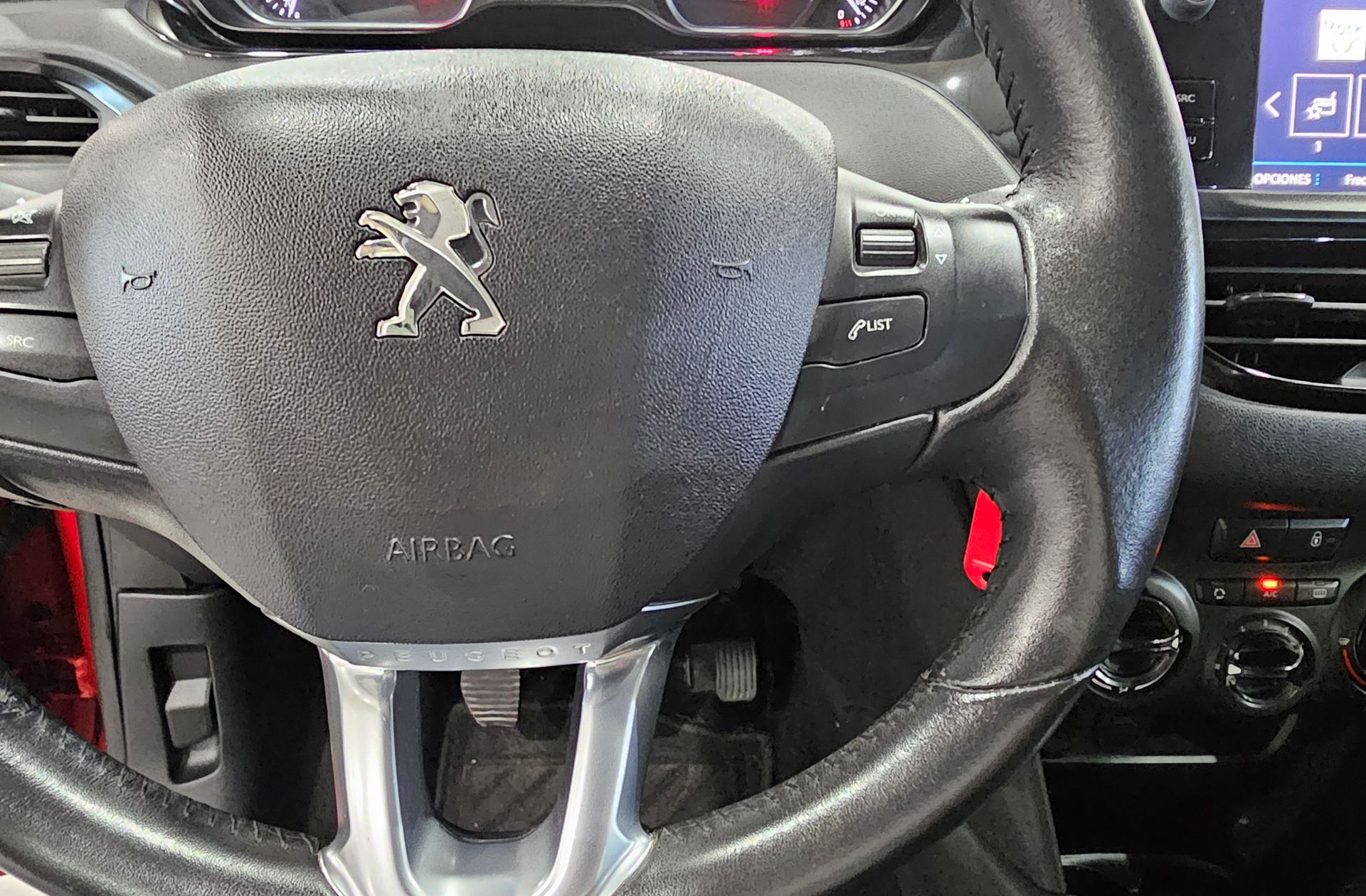 Peugeot 208 PureTech Signature - foto 22