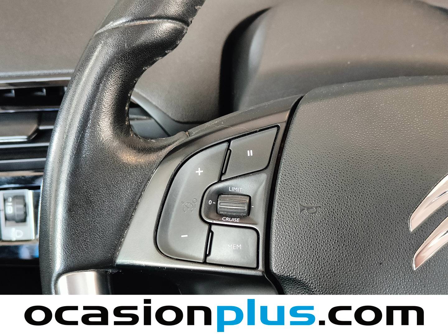 Equipamiento del Citroën C4 Picasso Citroën C4 Picasso PureTech 130 S&S Live (130 CV)