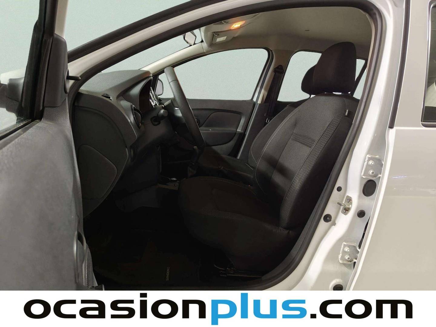 Foto asientos delanteros Dacia Sandero Dacia Sandero Base 1.0 (73 CV)