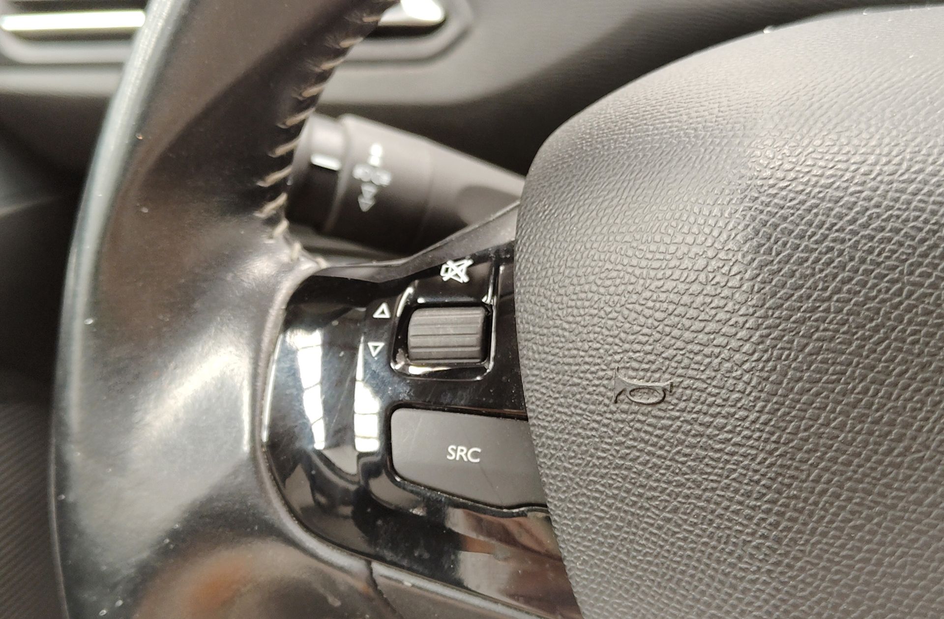 Peugeot 308 PureTech 130 Style - foto 28