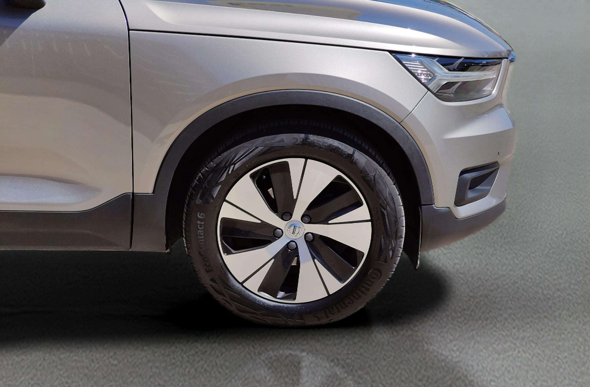Volvo XC40 T3 Momentum Pro - foto 38