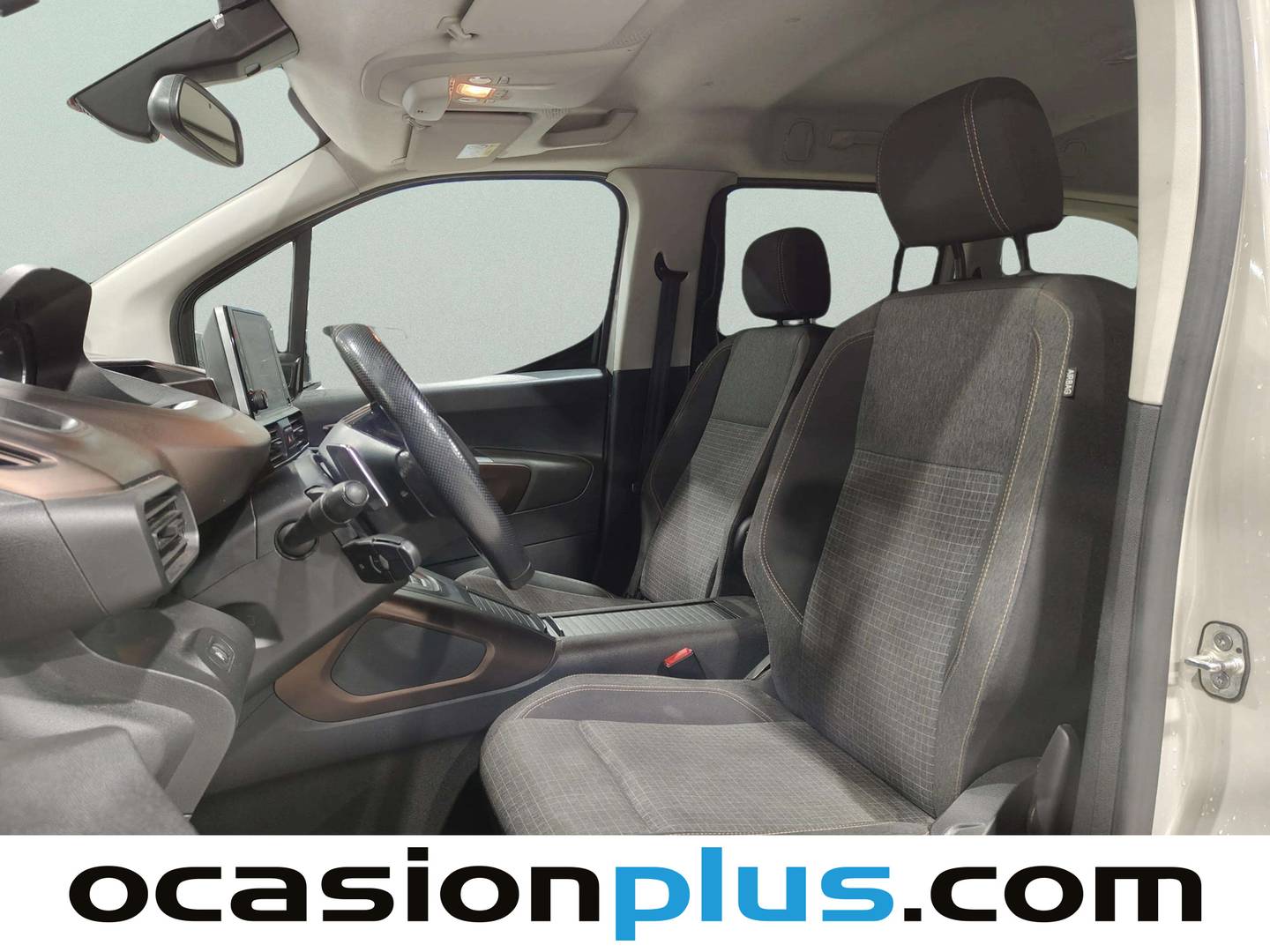 Foto asientos delanteros Peugeot Rifter Peugeot Rifter PureTech 130 GT Long EAT8 (130 CV)