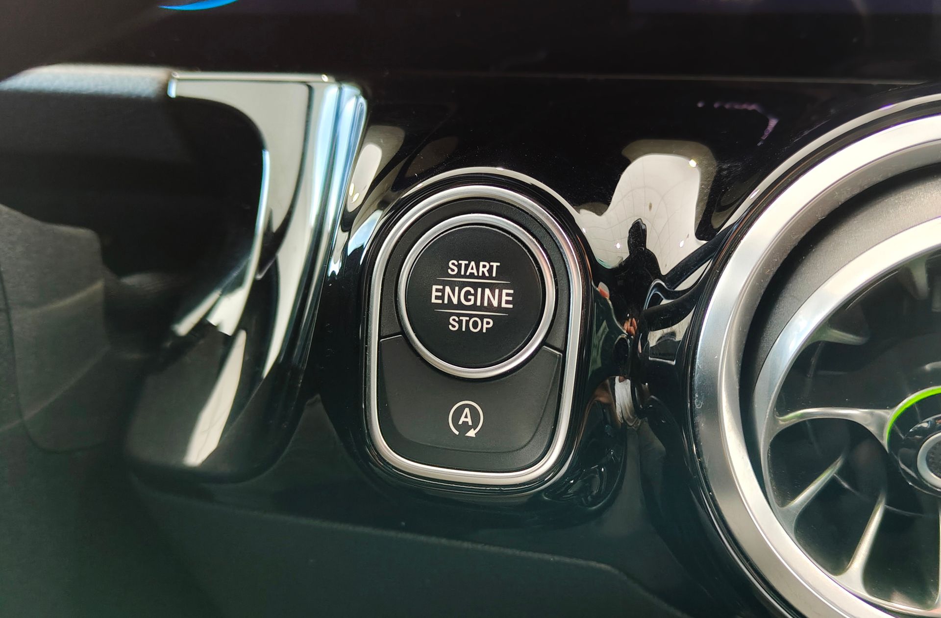 Mercedes-Benz GLA 200 Pack AMG - foto 42