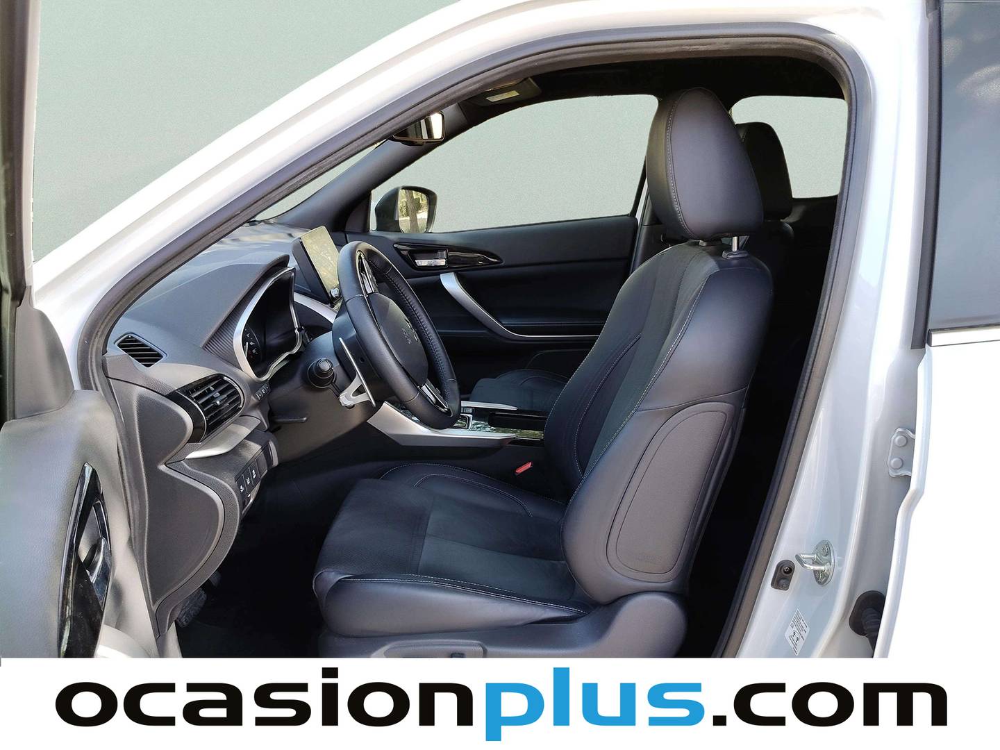 Foto asientos delanteros Mitsubishi Eclipse Cross Mitsubishi Eclipse Cross 2.4 PHEV Kaiteki 4WD Auto (188 CV)