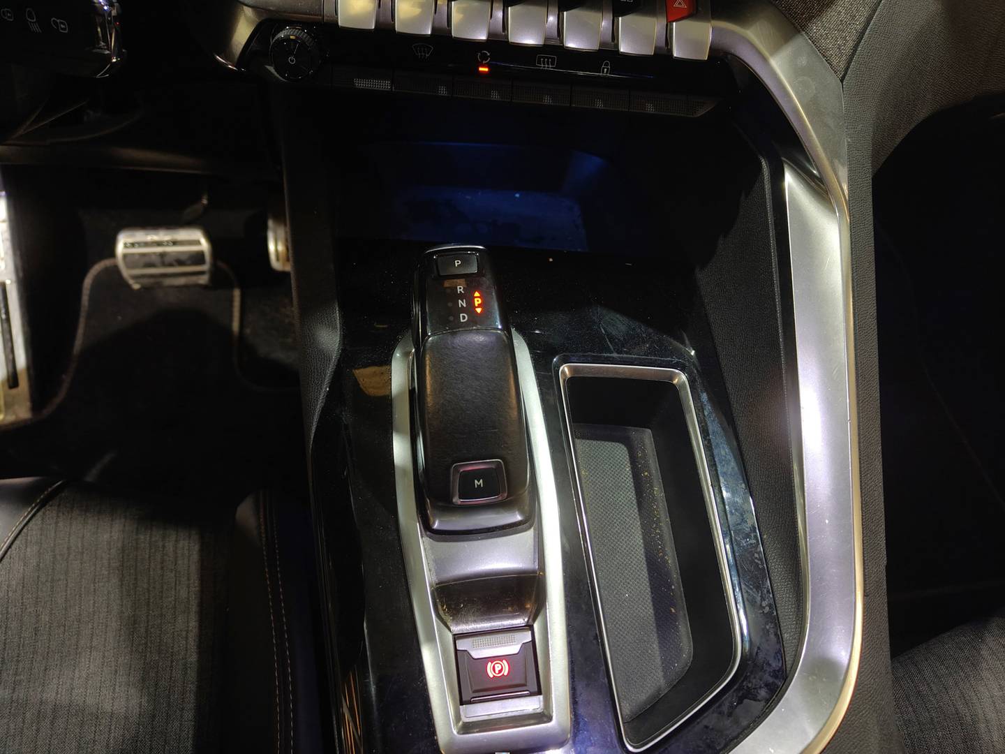 Foto Peugeot 3008 Peugeot 3008 BlueHDI 130 S&S GT Line EAT8 (130 CV)