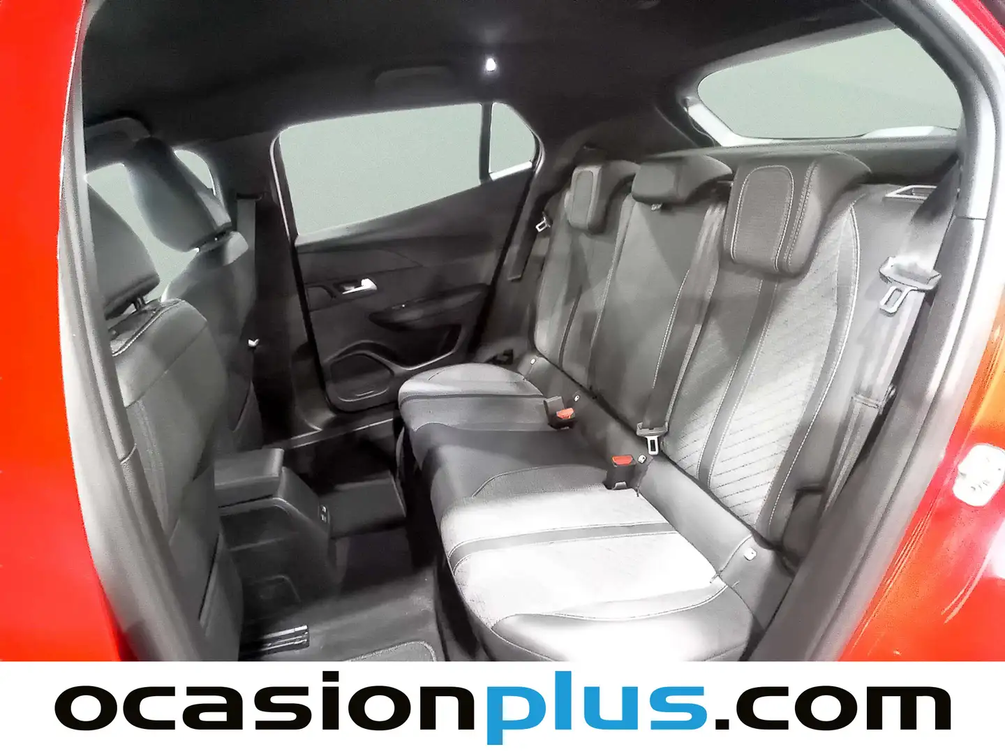 Foto Peugeot 2008 Peugeot 2008 Allure Hybrid eDCS6 (145 CV)