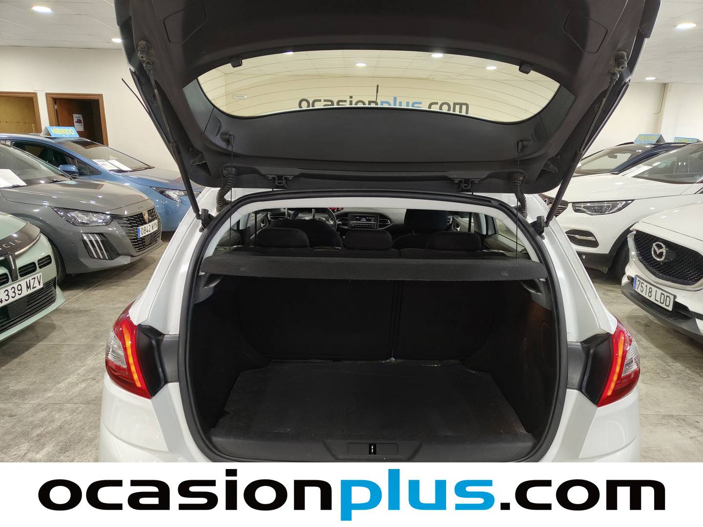 Foto Peugeot 308 Peugeot 308 1.6 HDI FAP Access (92 CV)