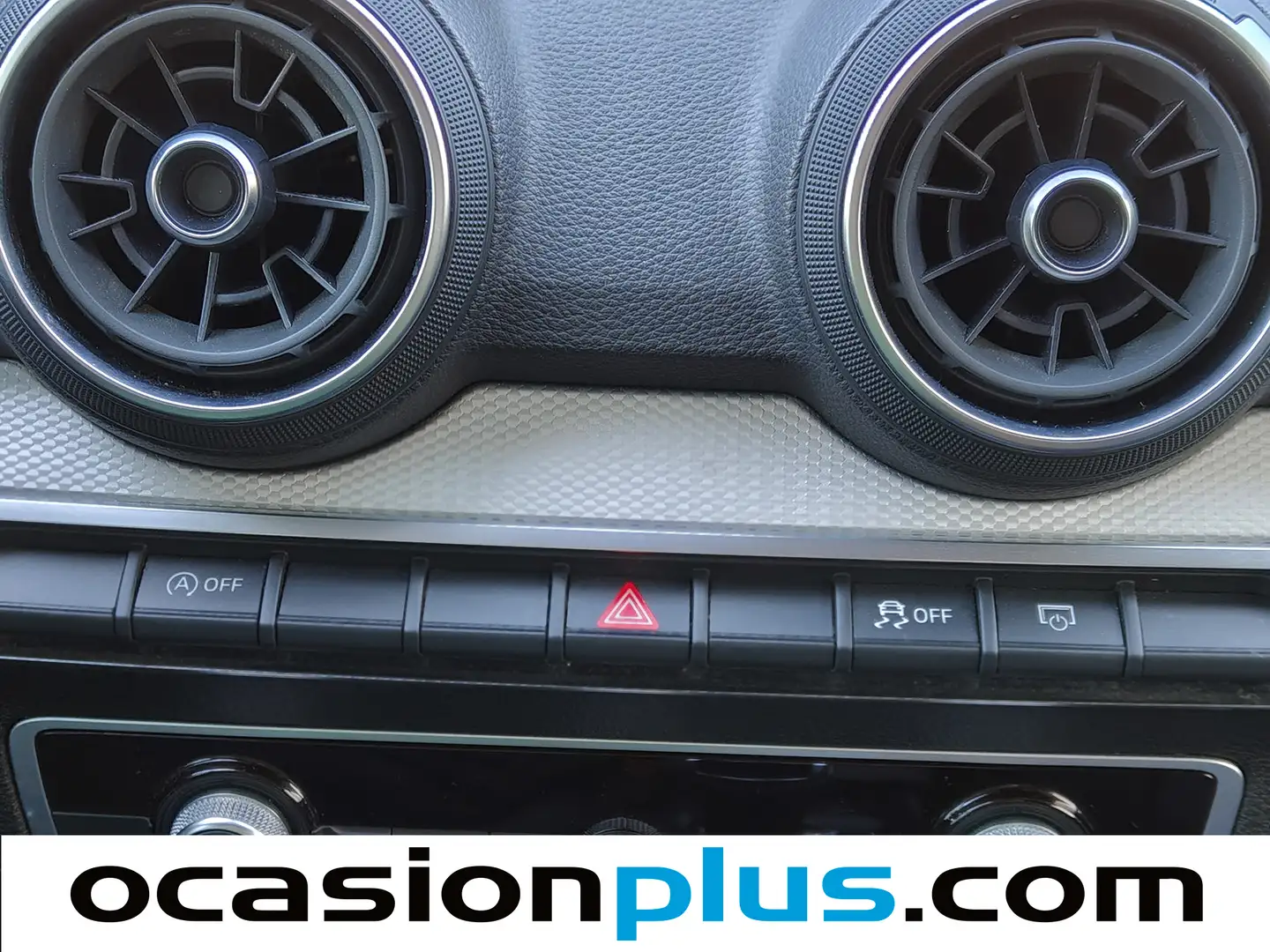 Foto Audi Q2 Audi Q2 Advanced 30 TDI  (116 CV)