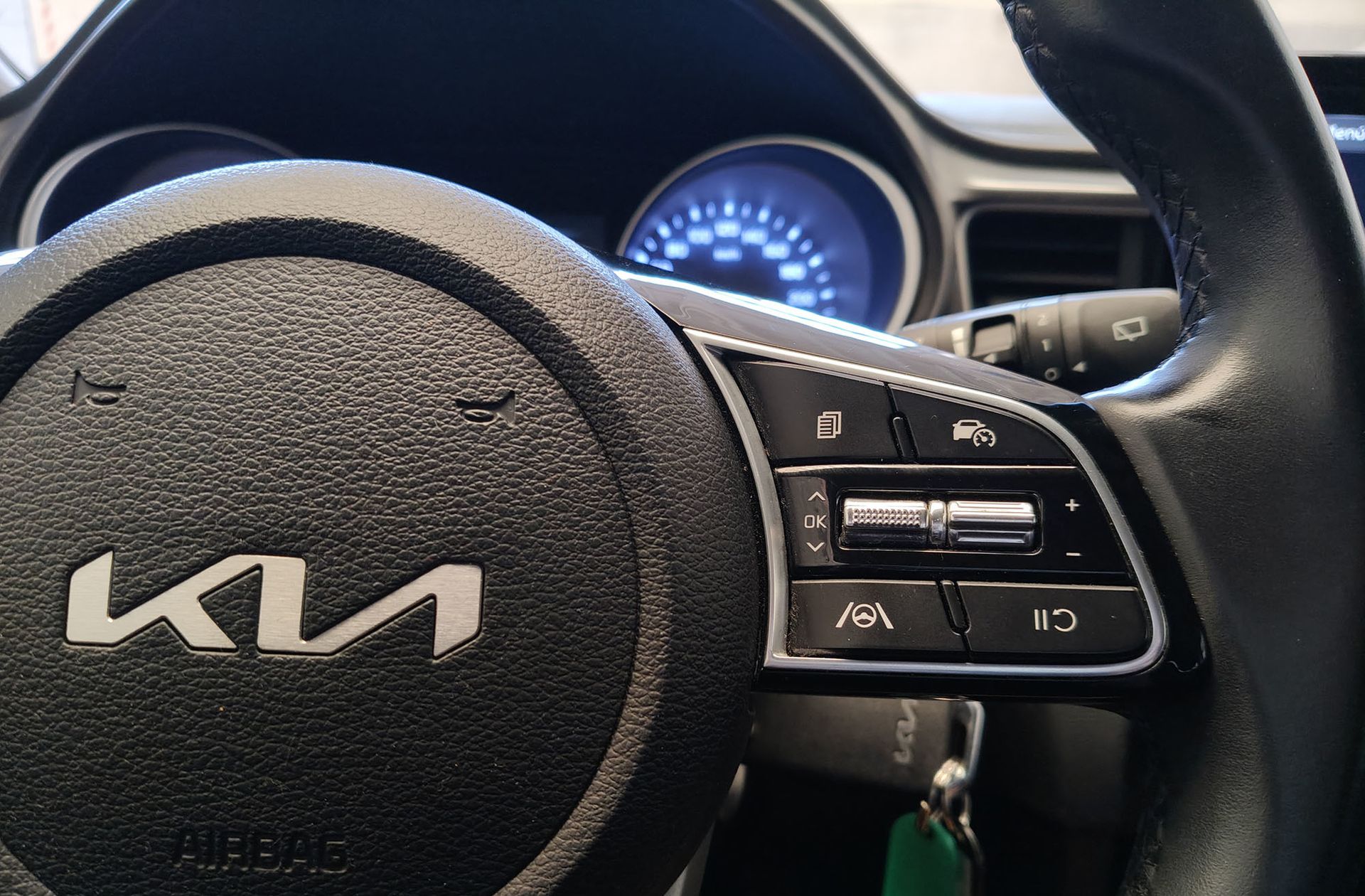 Kia Ceed 1.6 MHEV iMT Drive - foto 26