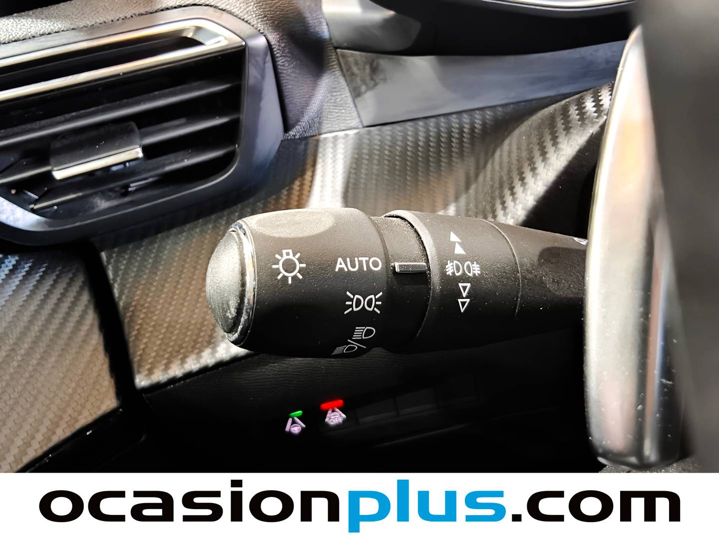 Peugeot 2008 Peugeot 2008 PureTech 130 S&S GT Line EAT8 (130 CV) gasolina