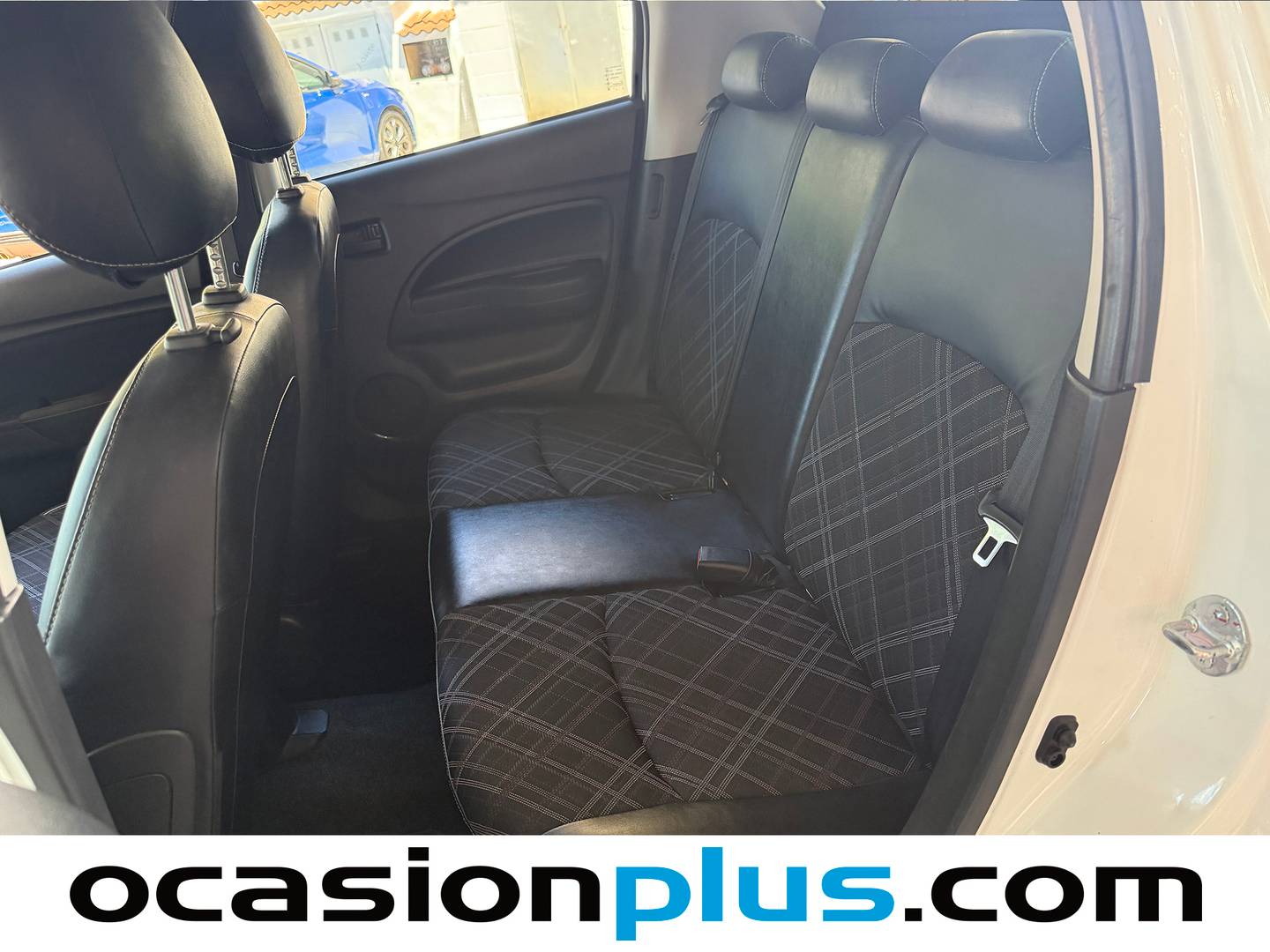 Foto asientos delanteros Mitsubishi Space Star Mitsubishi Space Star 120 MPI Kaiteki (71 CV)
