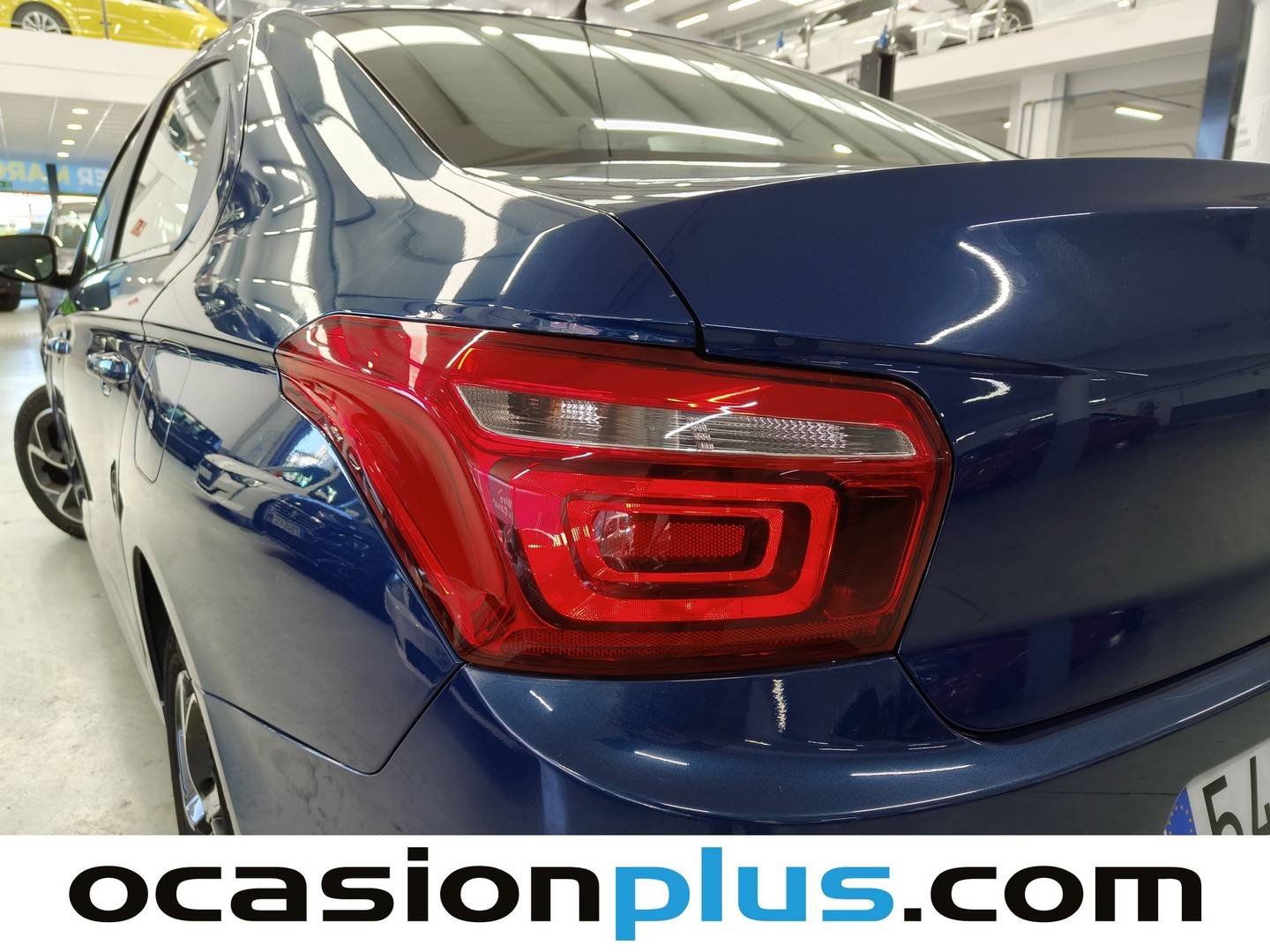 Foto Citroën C-Elysée Citroen C-Elysee BlueHDi 100 Shine (102 CV)