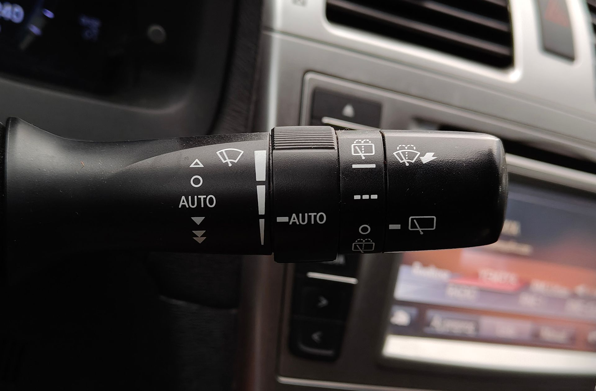 Toyota Avensis 120D Cross Sport Advance - foto 26