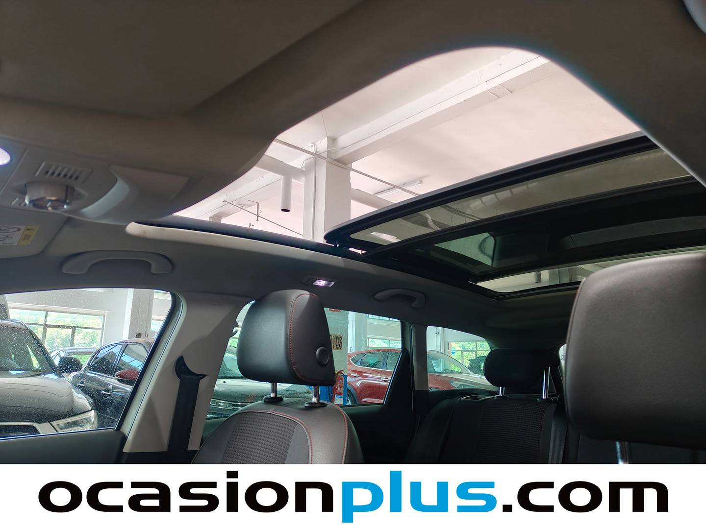 Extras y acabados del Seat León Seat León ST 2.0 EcoTSI S&S FR Edition DSG (190 CV)