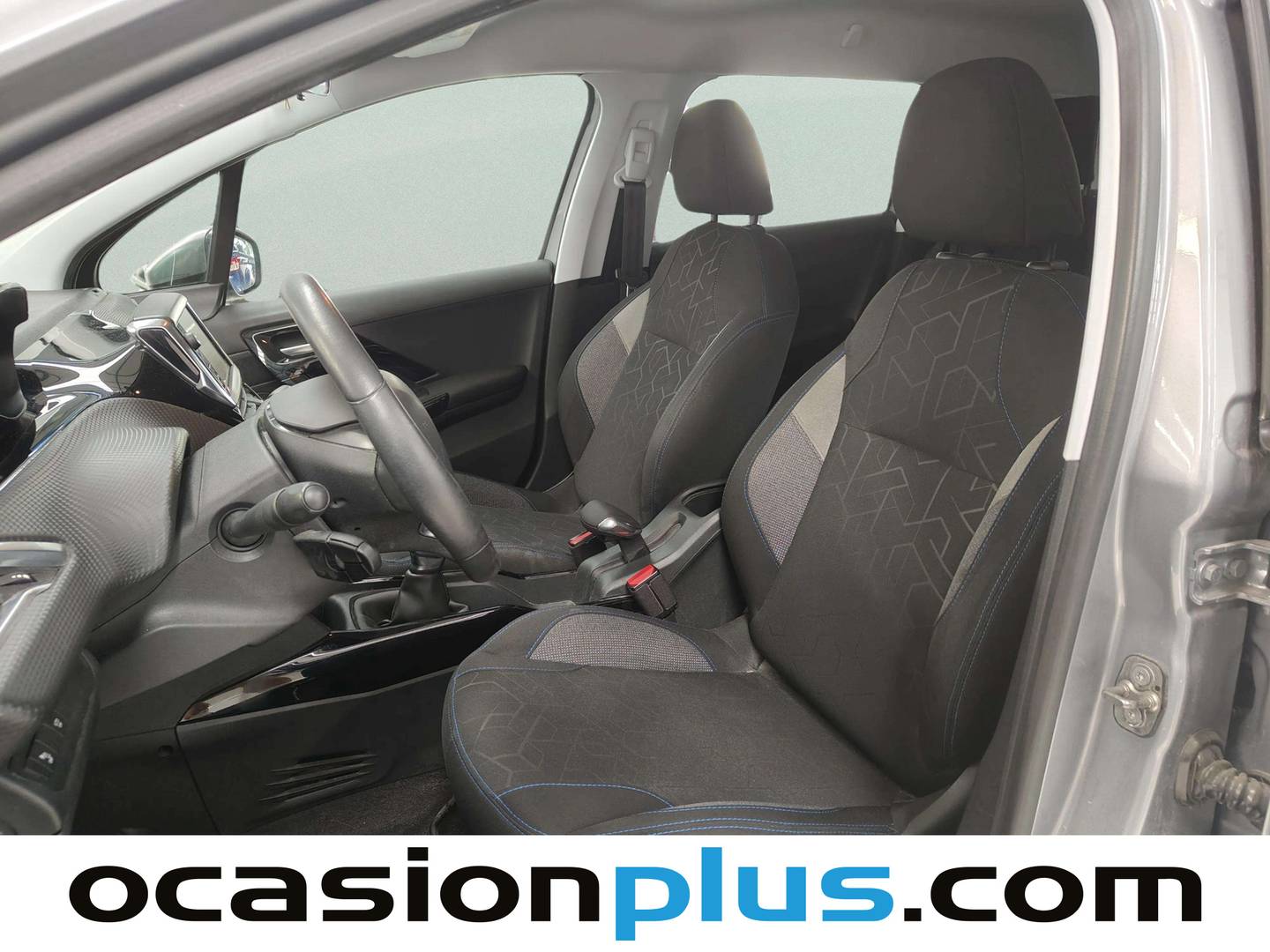 Foto asientos delanteros Peugeot 2008 Peugeot 2008 BlueHDi 100 Signature (100 CV)