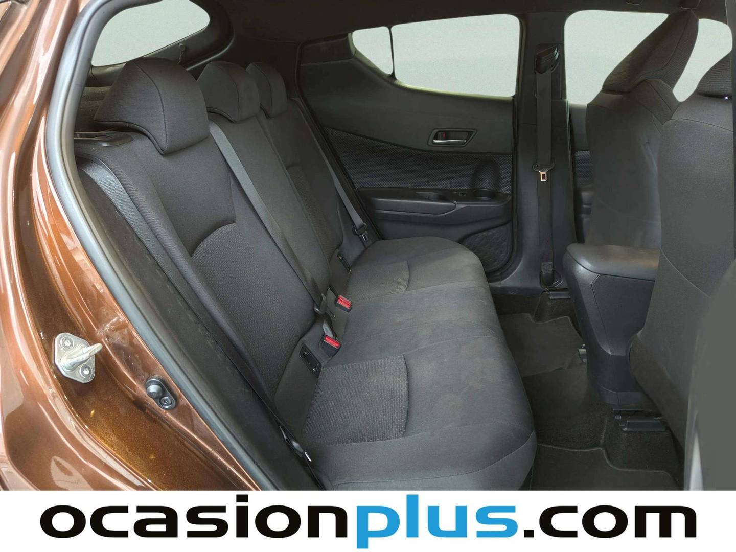 Foto Toyota C-HR Toyota C-HR 1.8 125H Advance (122 CV)