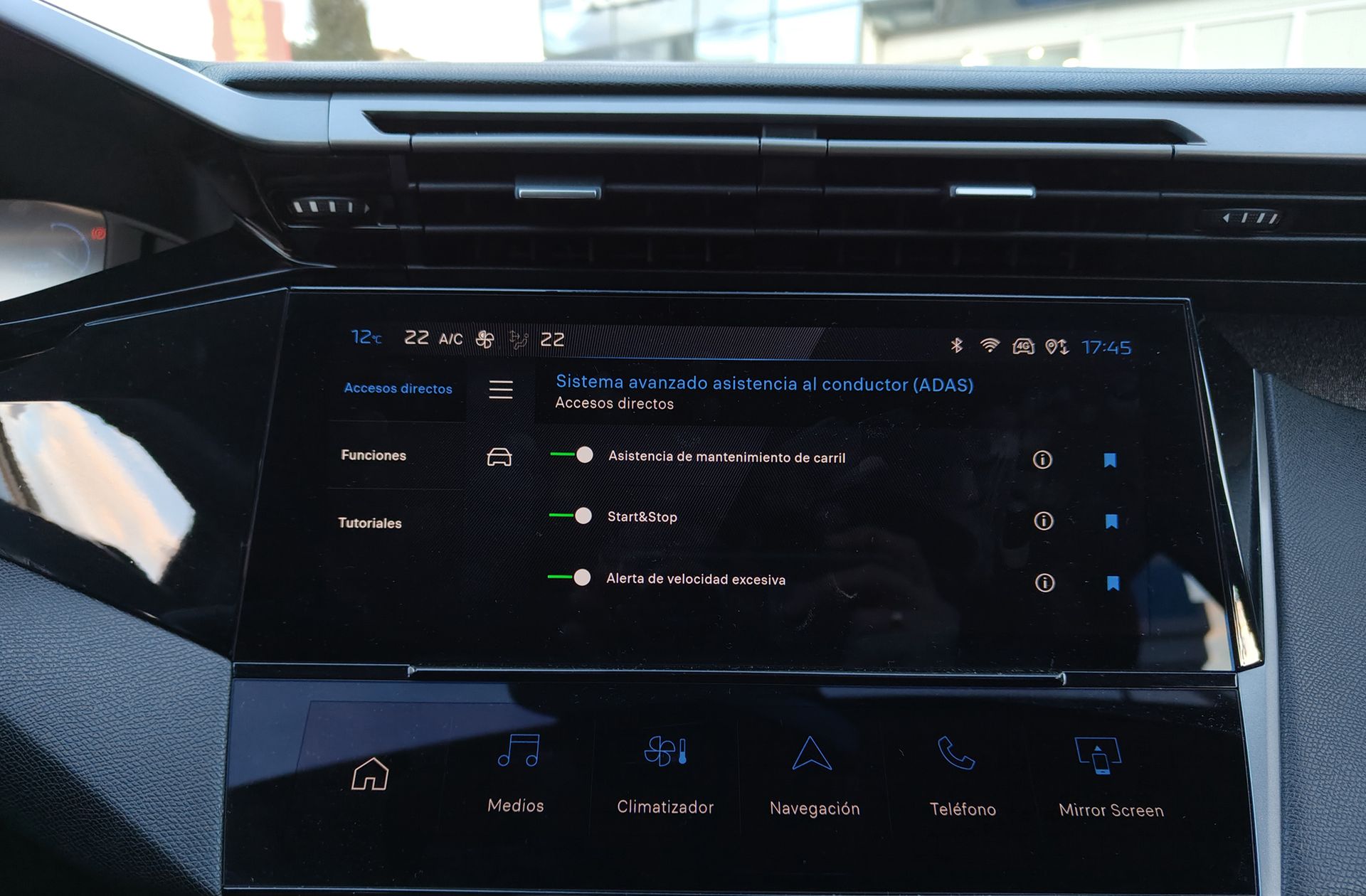 Peugeot 408 PureTech 130 Allure EAT8 - foto 28