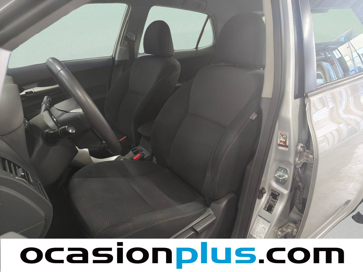 Foto asientos delanteros Toyota Auris Toyota Auris 1.4 D-4D DPF TS (90 CV)